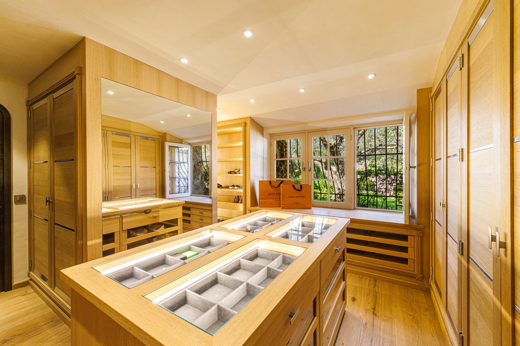 Luxury estate in Provence with sea views, 7 suites, pool, tennis court and land… - 物件實景