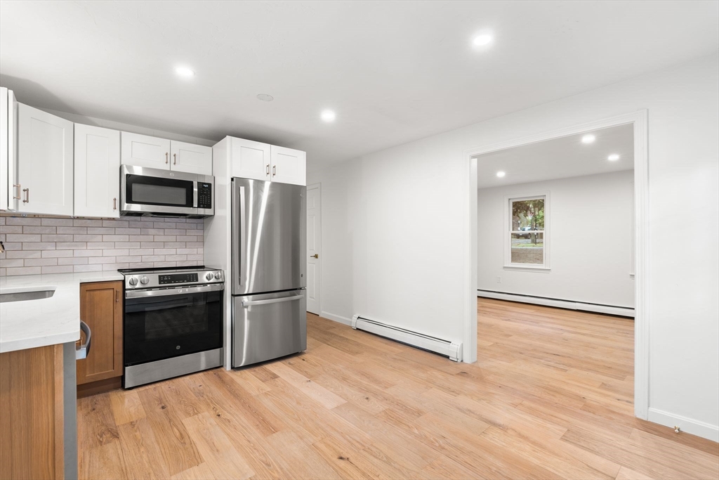 Mashpee, Massachusetts, 02649, United States, 3 Bedrooms Bedrooms, ,2 BathroomsBathrooms,Residential,For Sale,1963928