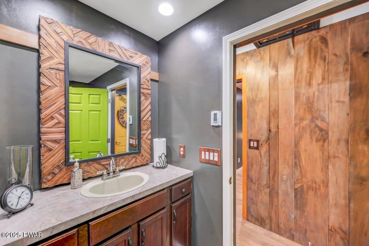 Dingmans Ferry, Pennsylvania, 18328, United States, 2 Bedrooms Bedrooms, ,1 BathroomBathrooms,Residential,For Sale,2006132