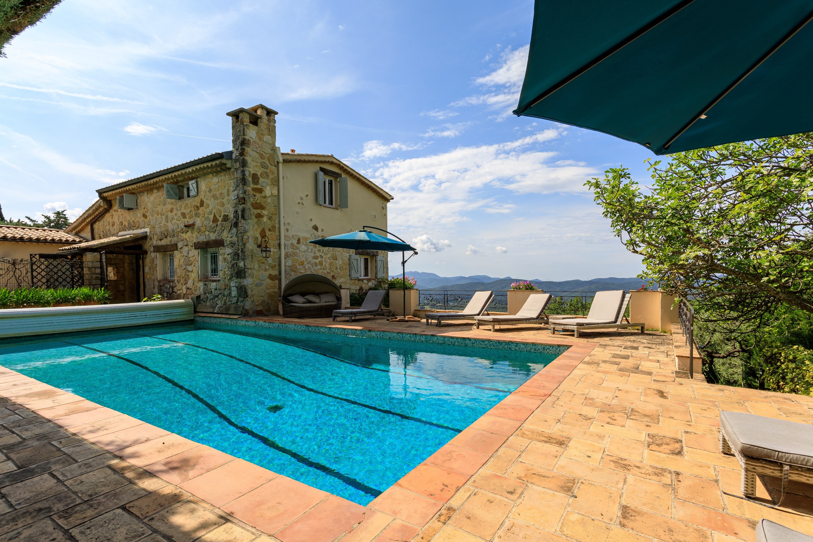 Elegant Provencal villa with panoramic view and guest house in Montauroux - 物件實景