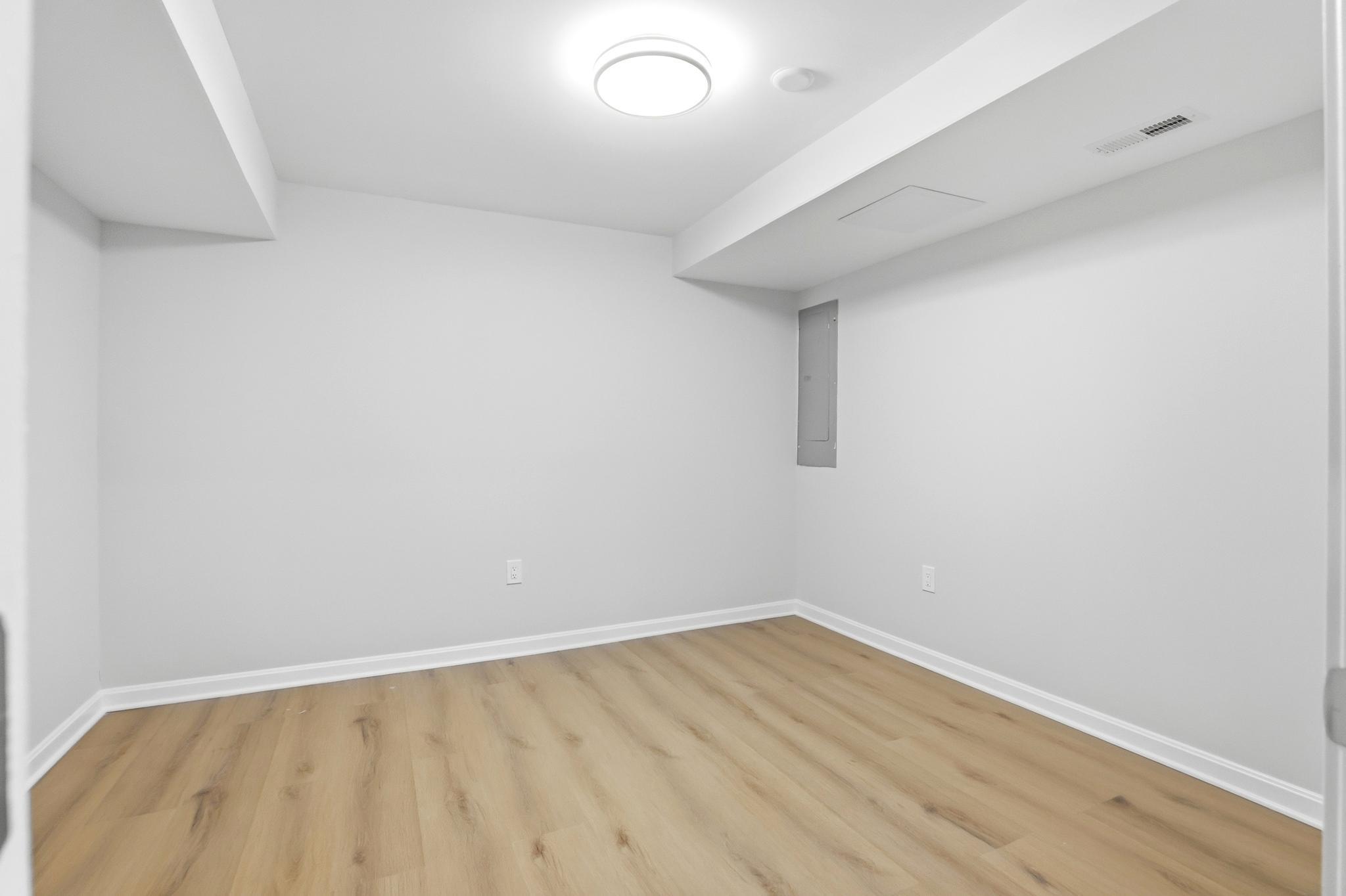  12136 Westwood Hills Drive, Herndon, VA, 20171 - 物件實景