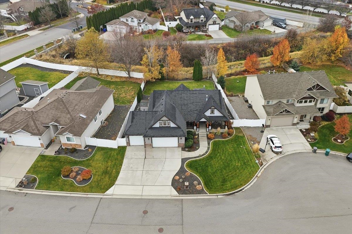 Greenacres, Washington, 99016, United States, 6 Bedrooms Bedrooms, ,3 BathroomsBathrooms,Residential,For Sale,1992048