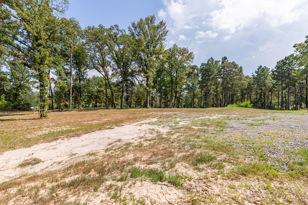 Lufkin, Texas, 75901, United States, ,1 BathroomBathrooms,Residential,For Sale,1980635