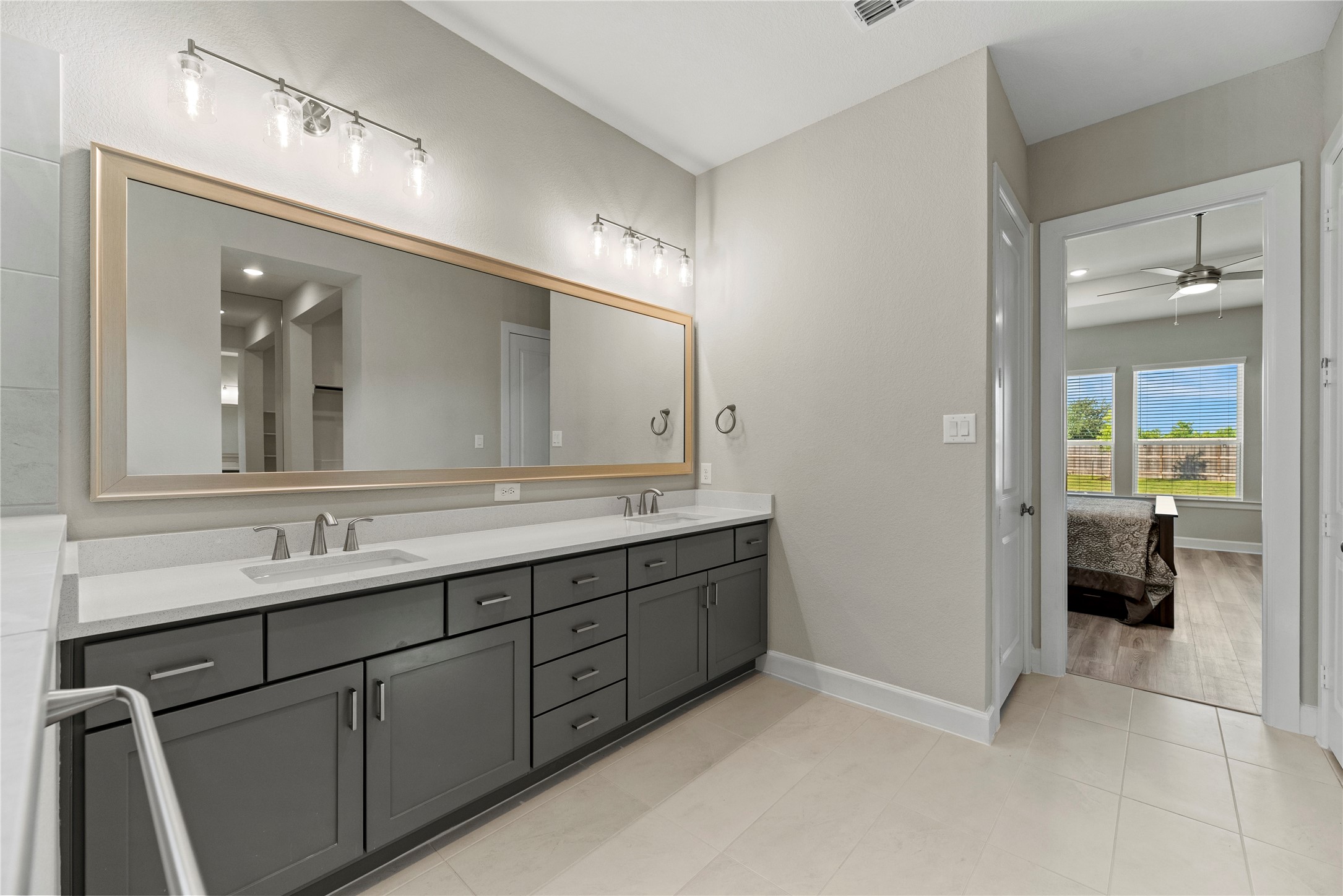 Katy, Texas, 77493, United States, 4 Bedrooms Bedrooms, ,3 BathroomsBathrooms,Residential,For Sale,1988106