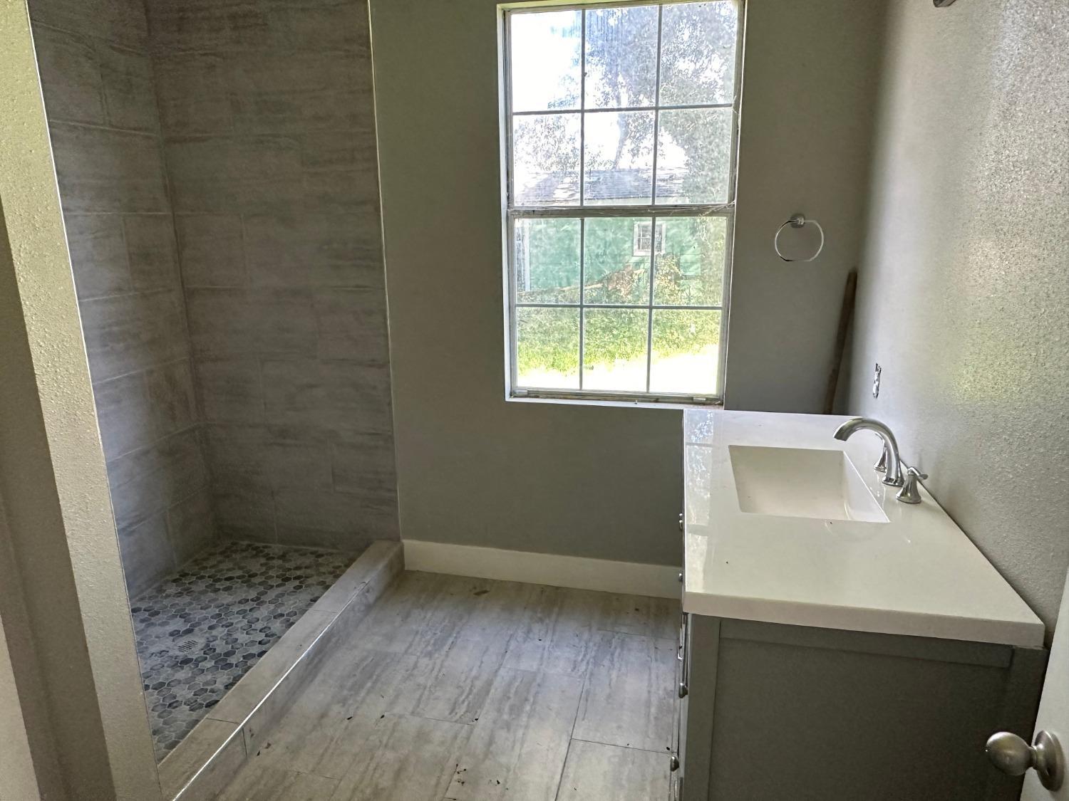 Walnut Grove, California, 95690, United States, 6 Bedrooms Bedrooms, ,4 BathroomsBathrooms,Residential,For Sale,2008796