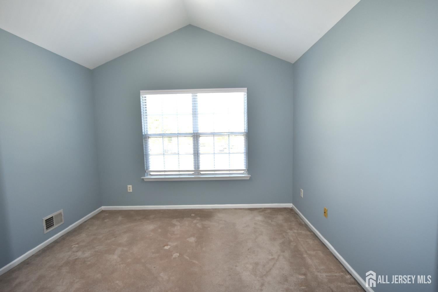 North Brunswick, New Jersey, 08902, United States, 3 Bedrooms Bedrooms, ,3 BathroomsBathrooms,Residential,For Sale,1992590