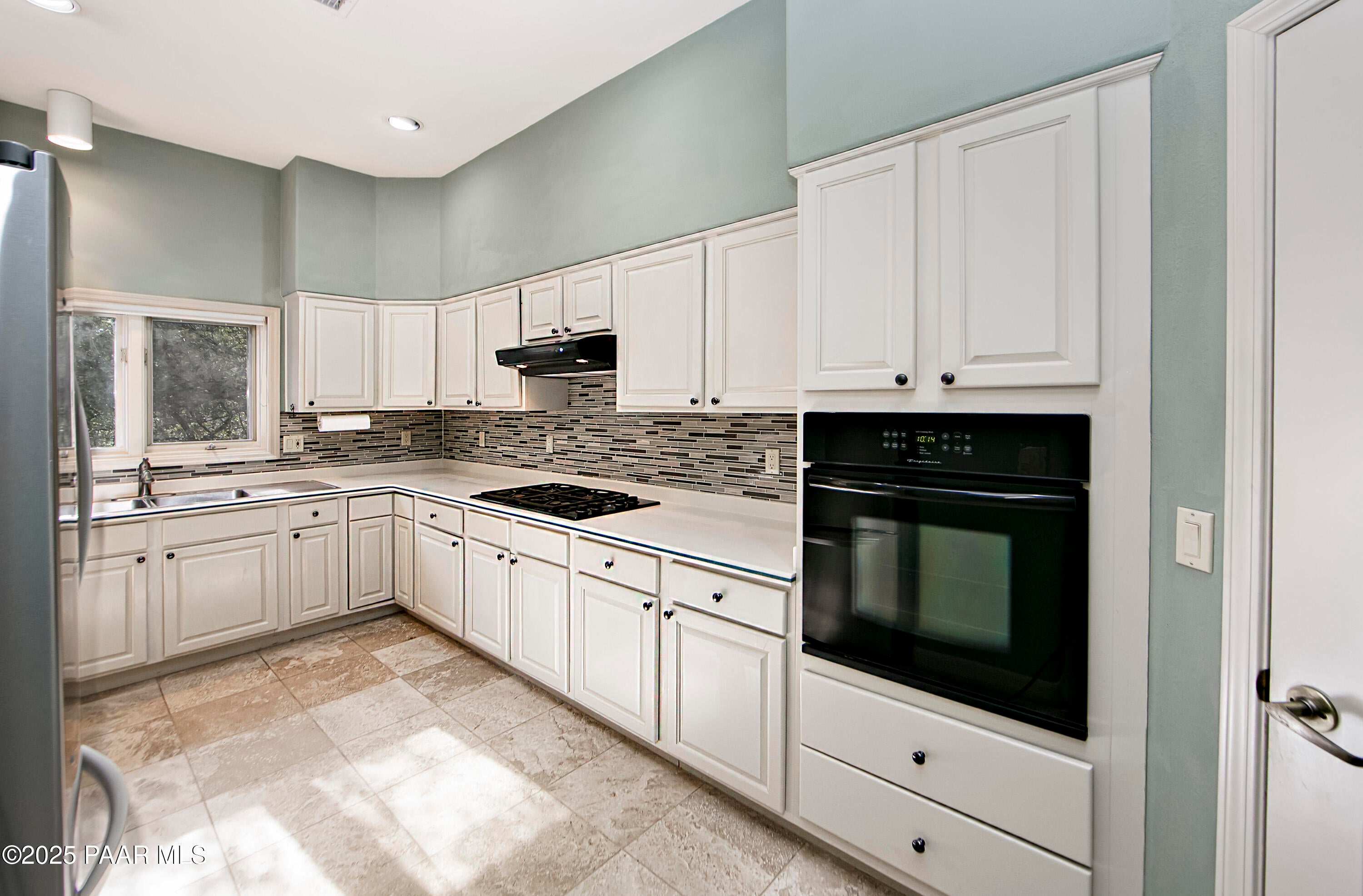 Prescott, Arizona, 86303, United States, 2 Bedrooms Bedrooms, ,2 BathroomsBathrooms,Residential,For Sale,1988042