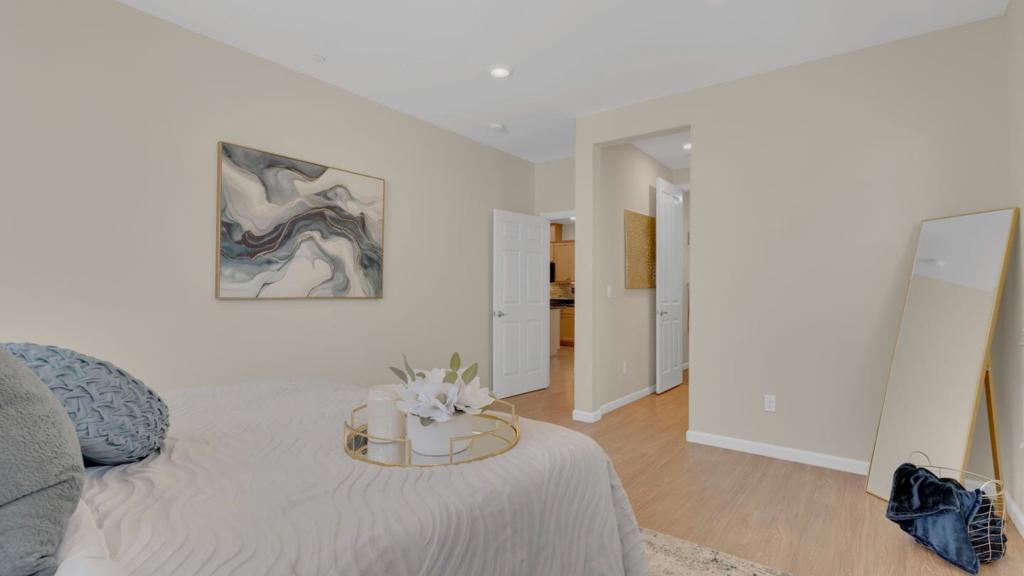 Hollister, California, 95023, United States, 4 Bedrooms Bedrooms, ,2 BathroomsBathrooms,Residential,For Sale,1976476