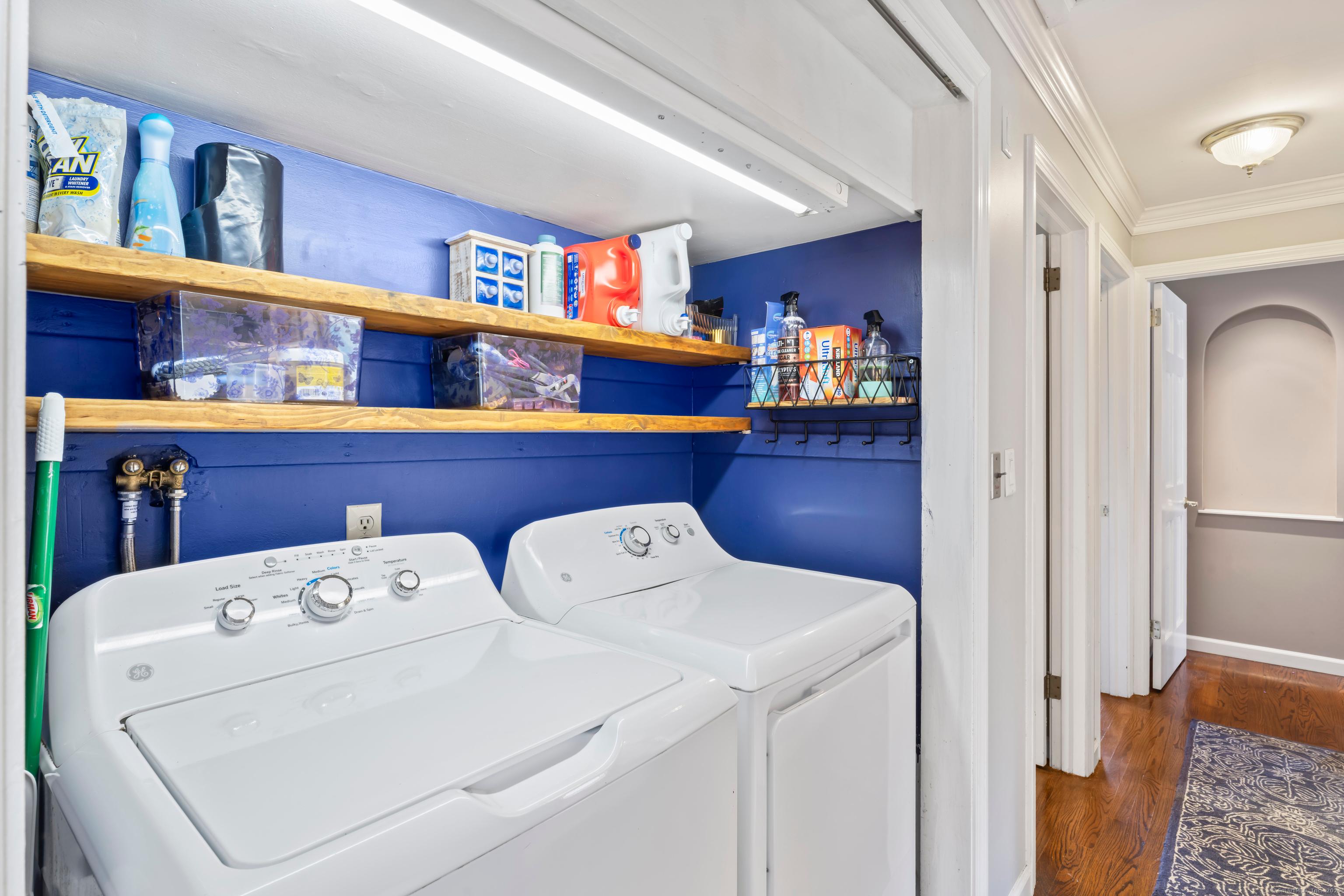 Trumbull, Connecticut, 06611, United States, 4 Bedrooms Bedrooms, ,3 BathroomsBathrooms,Residential,For Sale,1937937