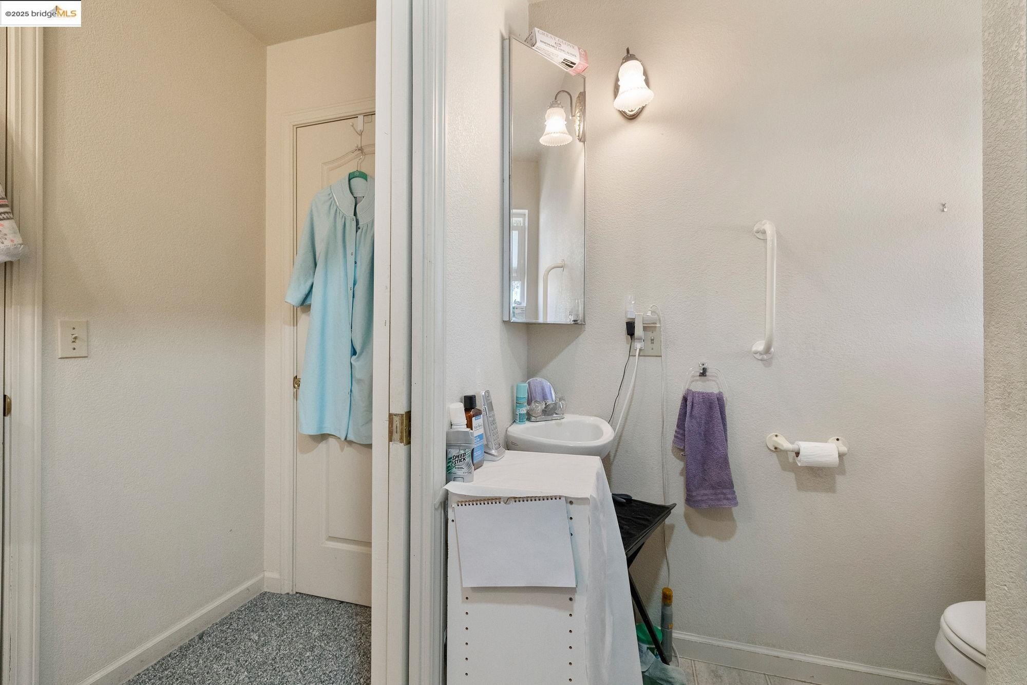 Sonora, California, 95370, United States, 4 Bedrooms Bedrooms, ,2 BathroomsBathrooms,Residential,For Sale,1934217