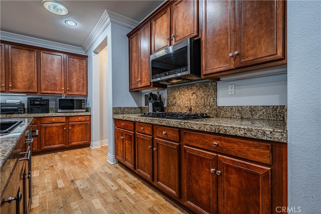 LAKE ELSINORE, California, 92530, United States, 5 Bedrooms Bedrooms, ,3 BathroomsBathrooms,Residential,For Sale,1828180