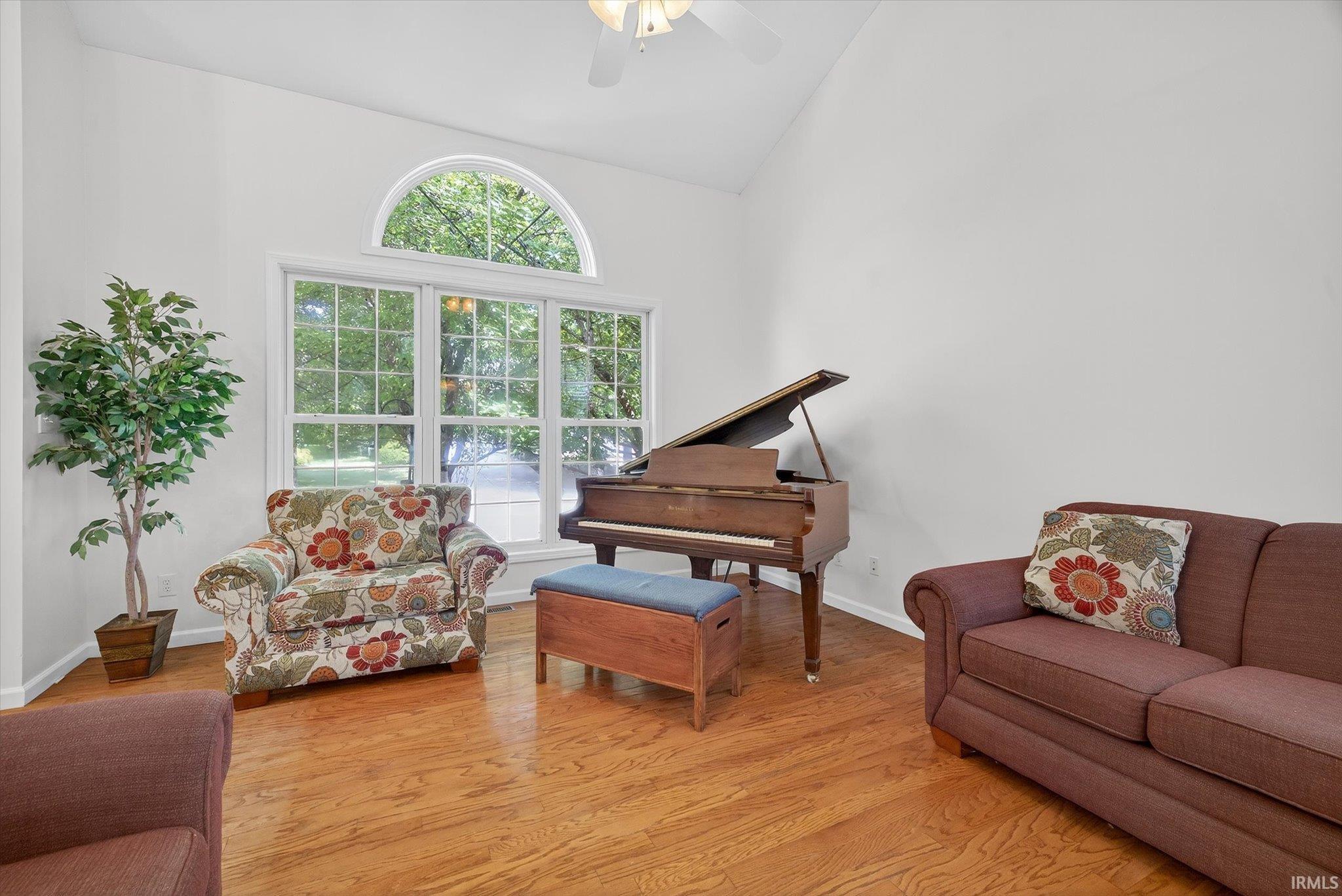 Bloomington, Indiana, 47401, United States, 5 Bedrooms Bedrooms, ,4 BathroomsBathrooms,Residential,For Sale,1921728