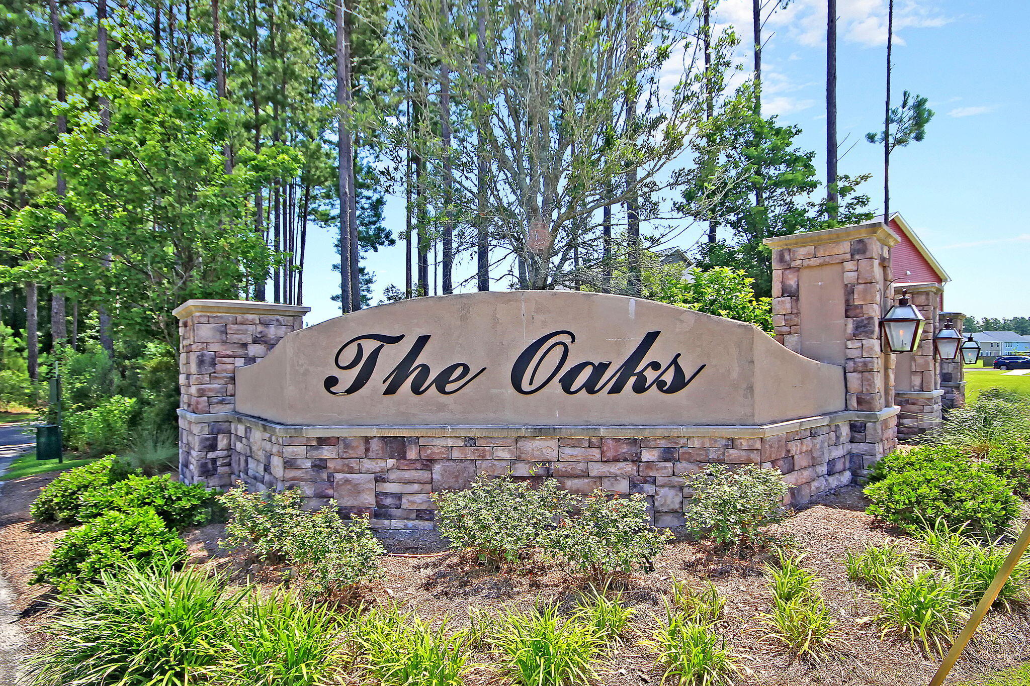 Summerville, South Carolina, 29486, United States, 5 Bedrooms Bedrooms, ,5 BathroomsBathrooms,Residential,For Sale,1887830