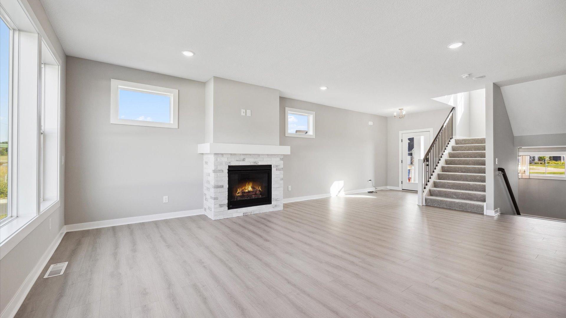 Woodbury, Minnesota, 55129, United States, 4 Bedrooms Bedrooms, ,2 BathroomsBathrooms,Residential,For Sale,1736697