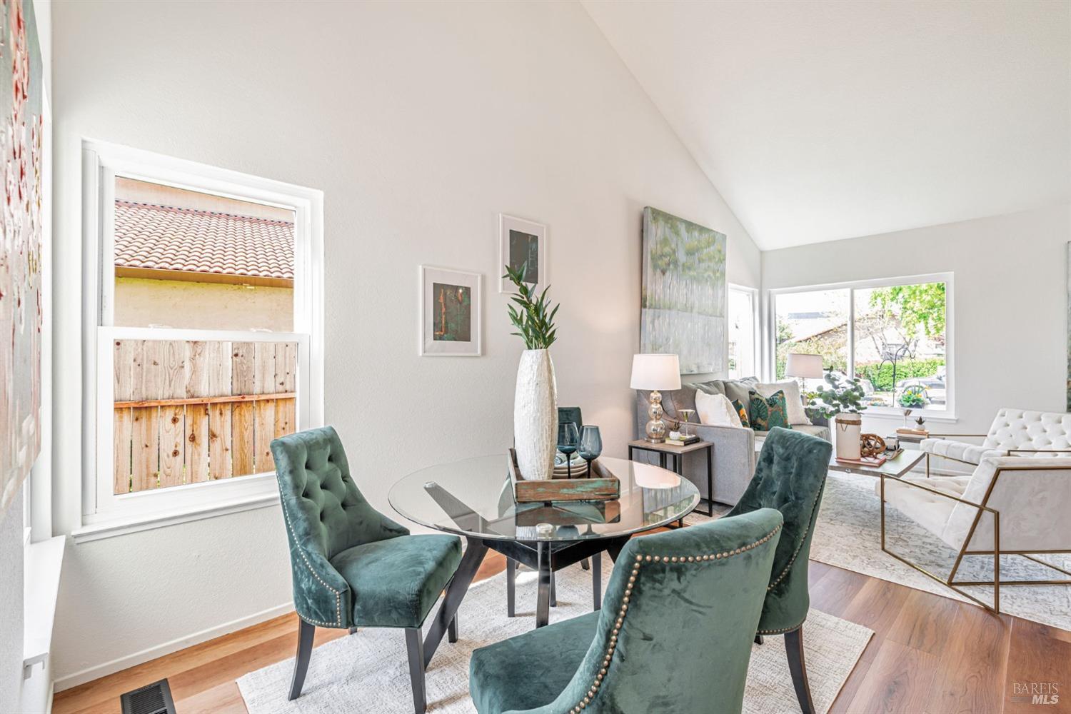Vallejo, California, 94589, United States, 4 Bedrooms Bedrooms, ,3 BathroomsBathrooms,Residential,For Sale,1934272
