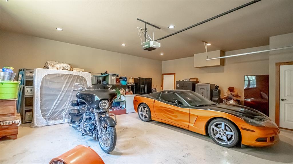 Lipan, Texas, 76462, United States, 4 Bedrooms Bedrooms, ,4 BathroomsBathrooms,Residential,For Sale,1916142