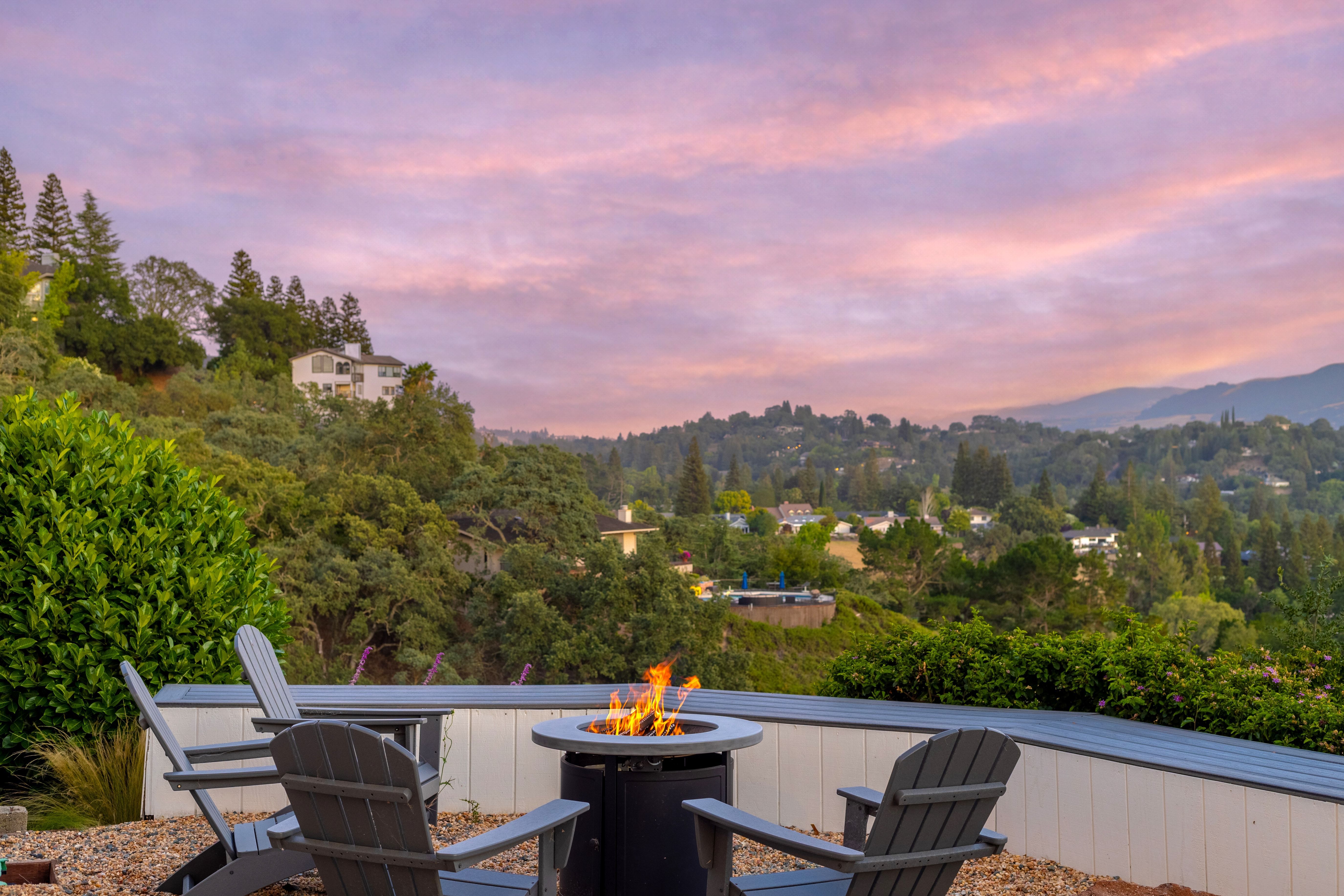  Sweeping Fairway Views Meet Rare Outdoor Living - 物件實景
