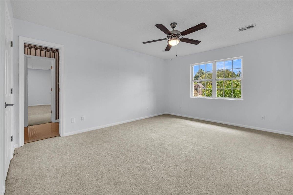 Moore, South Carolina, 29369, United States, 5 Bedrooms Bedrooms, ,4 BathroomsBathrooms,Residential,For Sale,1929120