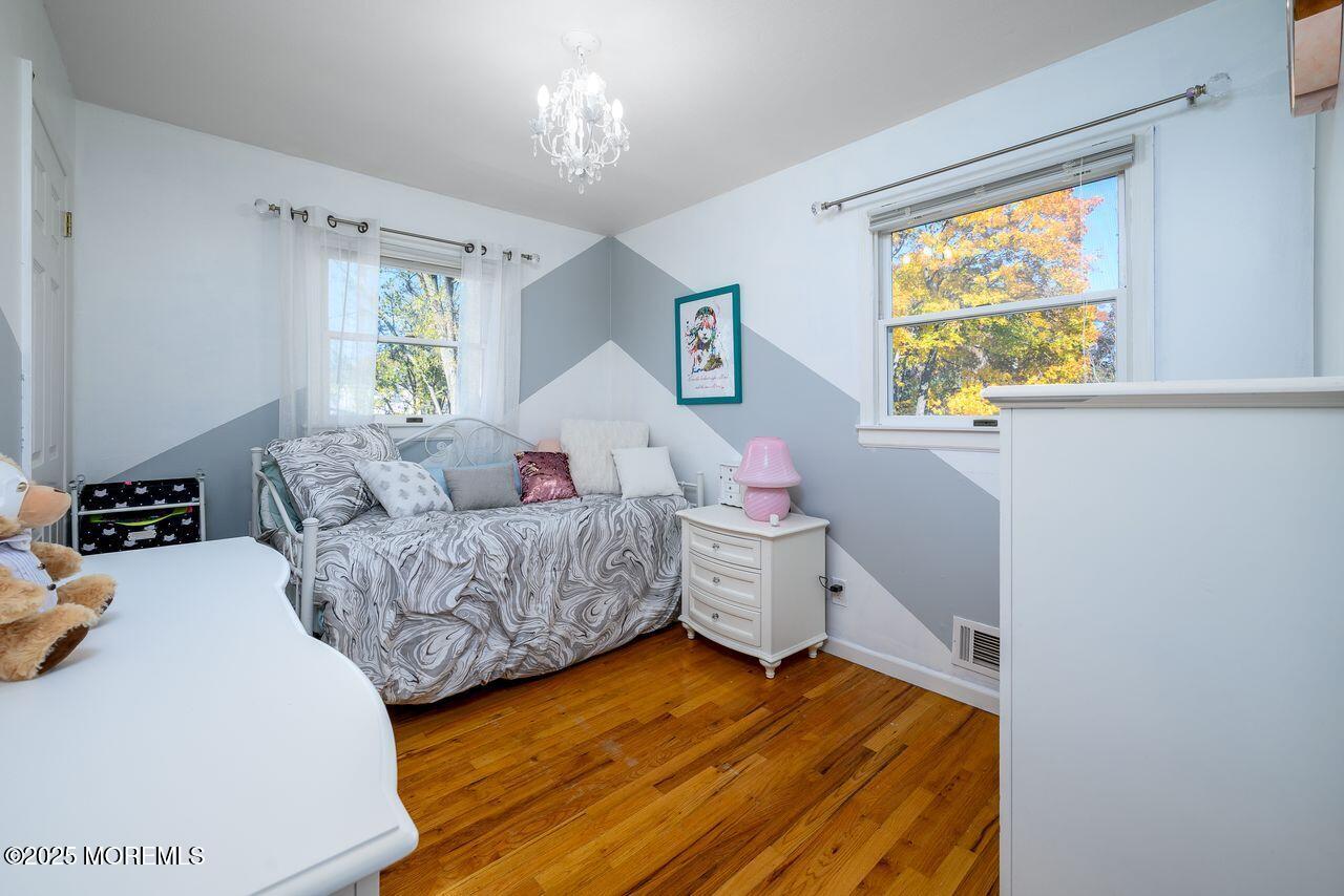 Manalapan, New Jersey, 07726, United States, 4 Bedrooms Bedrooms, ,2 BathroomsBathrooms,Residential,For Sale,1988076