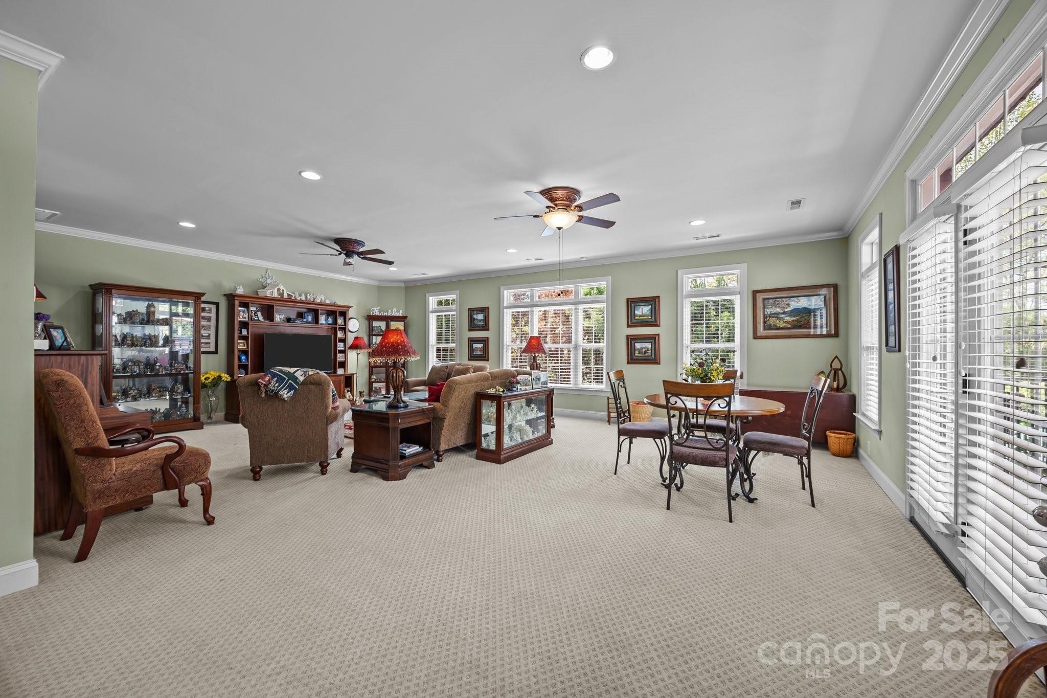 Salisbury, North Carolina, 28146, United States, 4 Bedrooms Bedrooms, ,4 BathroomsBathrooms,Residential,For Sale,1888803