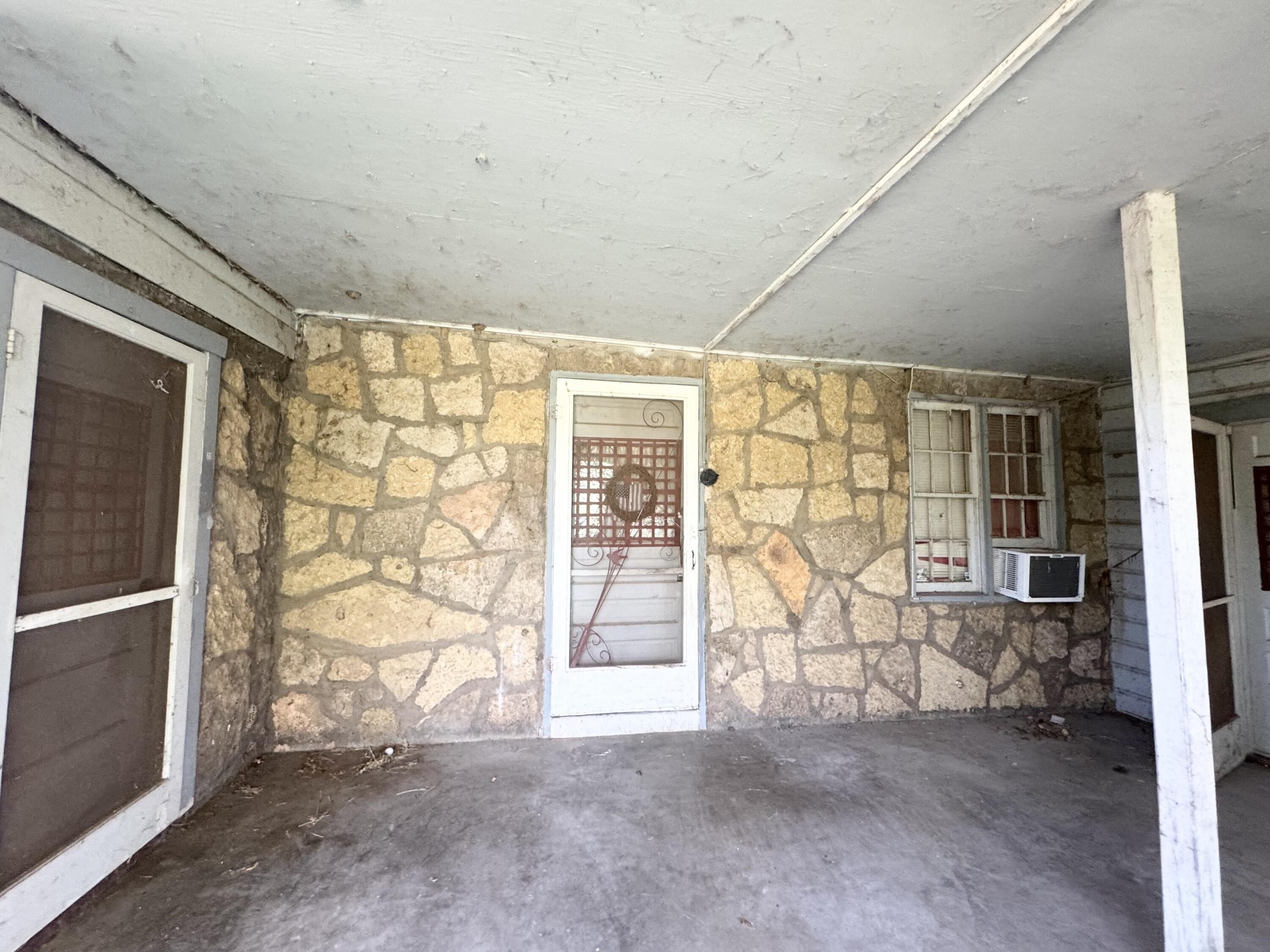 Malone St, San Angelo, TX 76903
