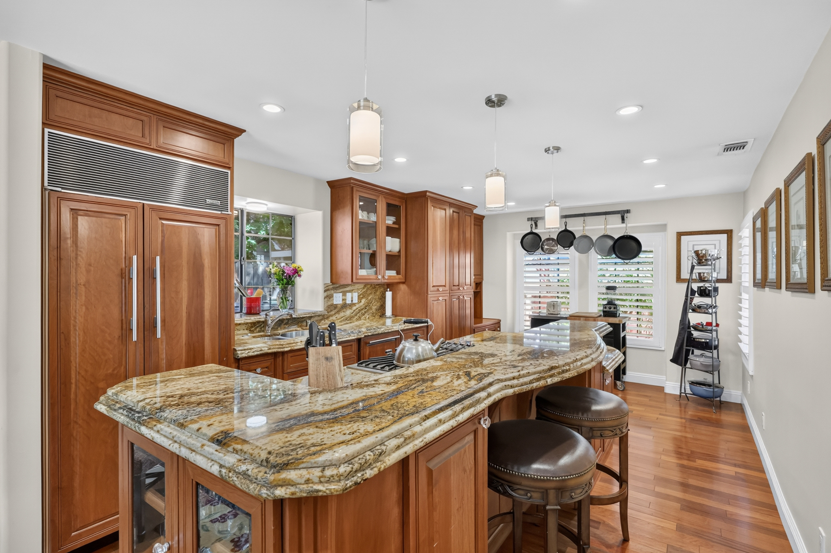  1073 Harrington Way, Carmichael, CA 95608 - 物件實景