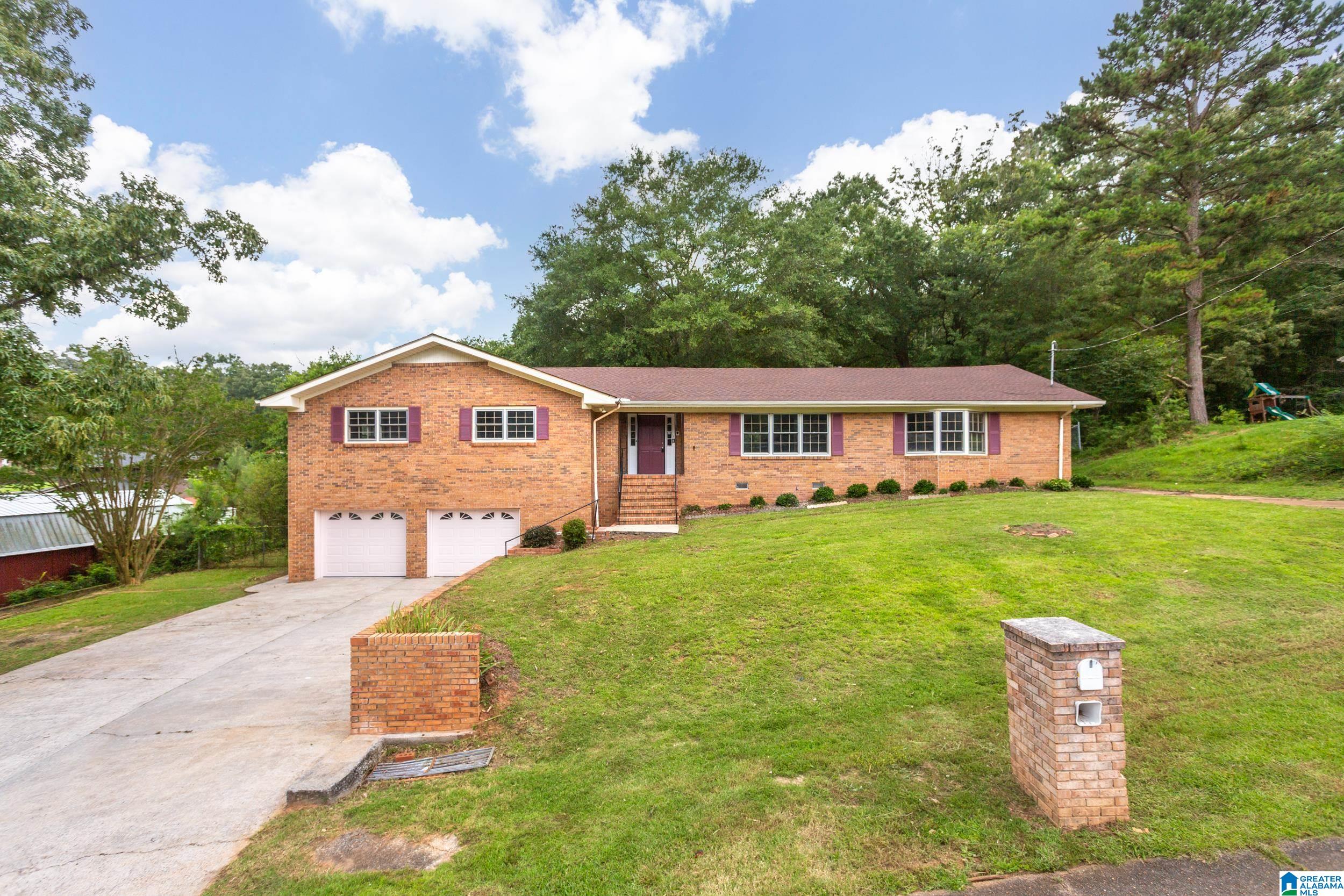 North Rd, Anniston, AL 36206