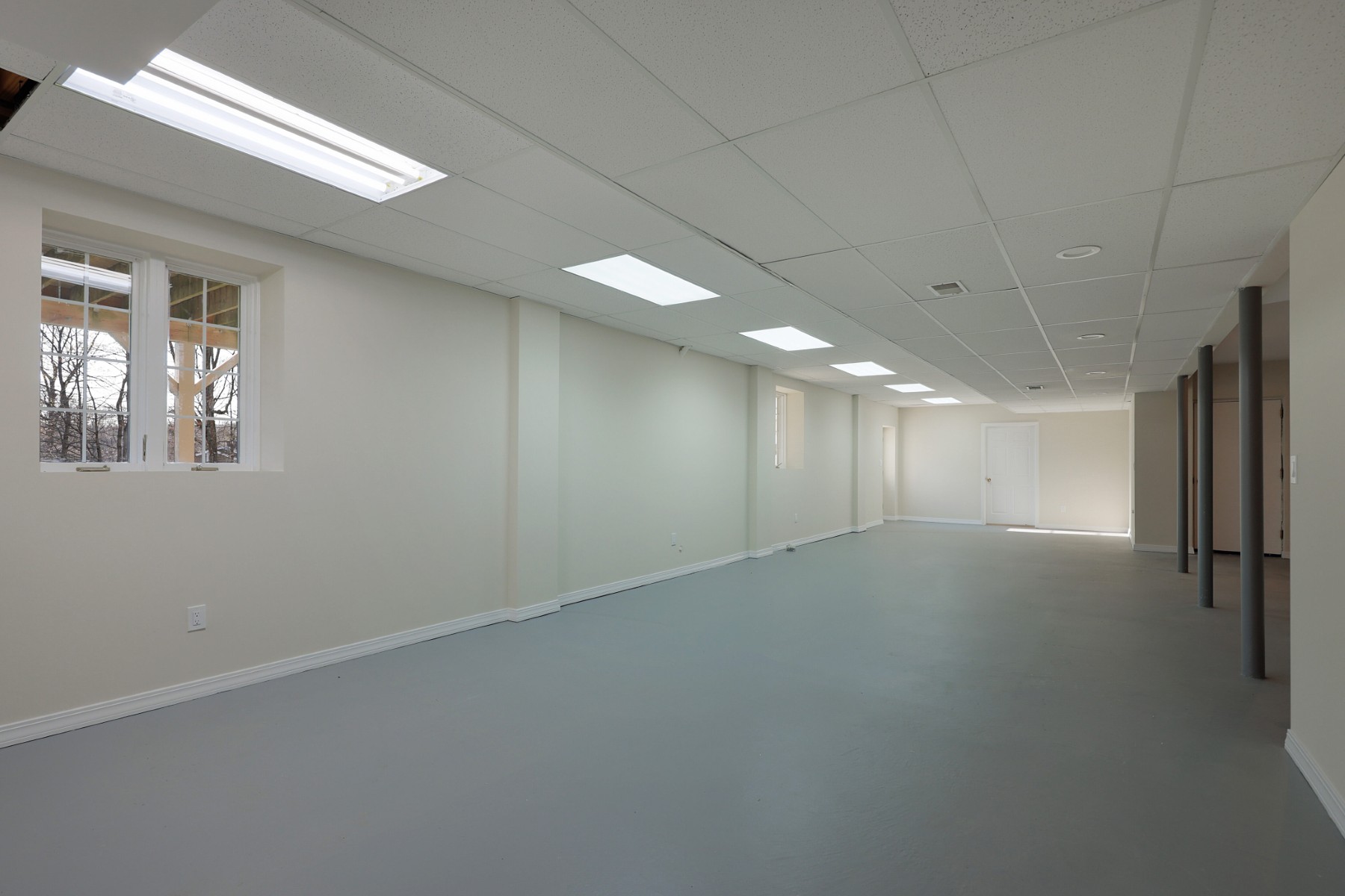  Impressive Seven Bedroom Colonial Offer Privacy and Practicality - 物件實景