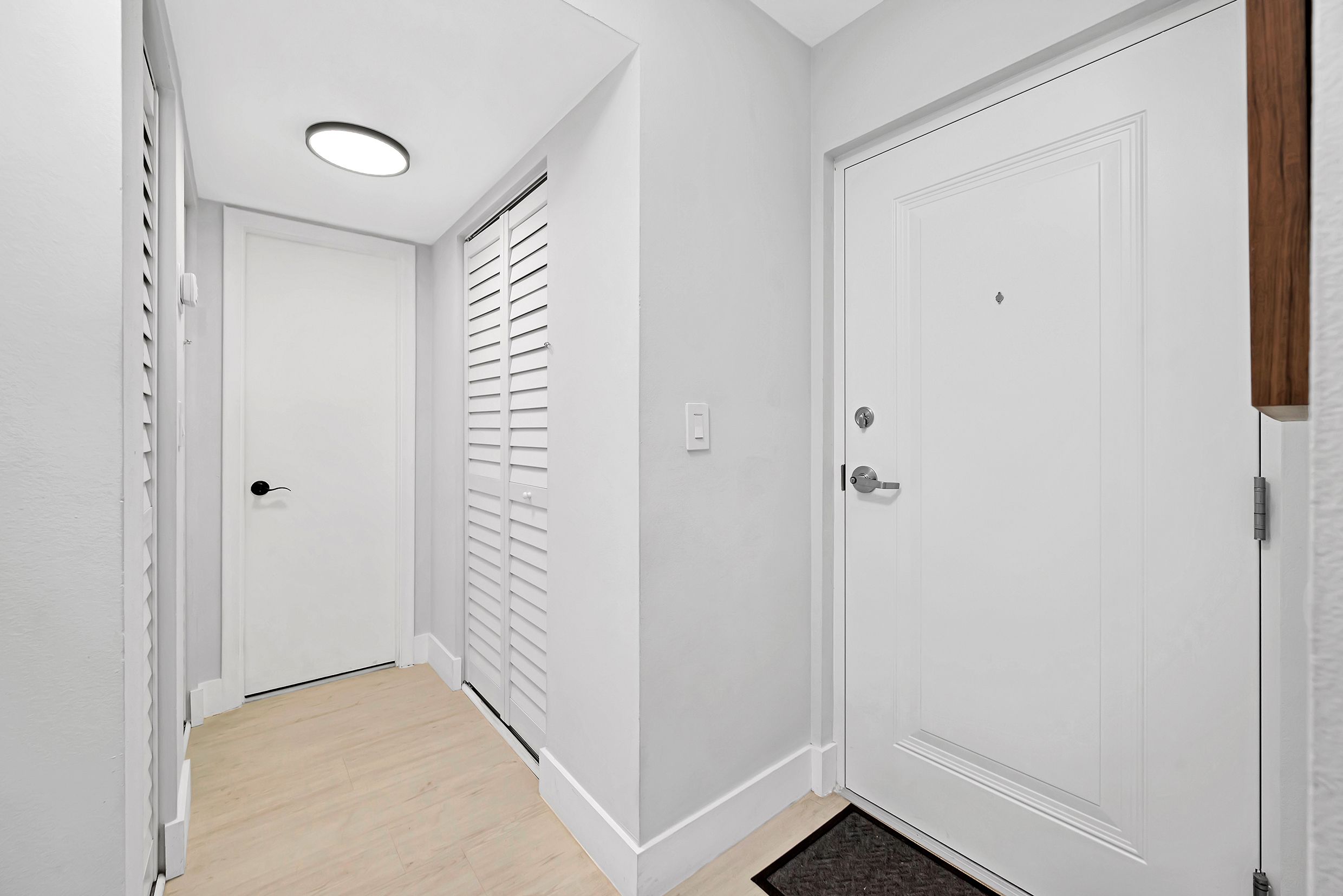  7845 Camino Real, Miami, FL, 33143 - 物件實景