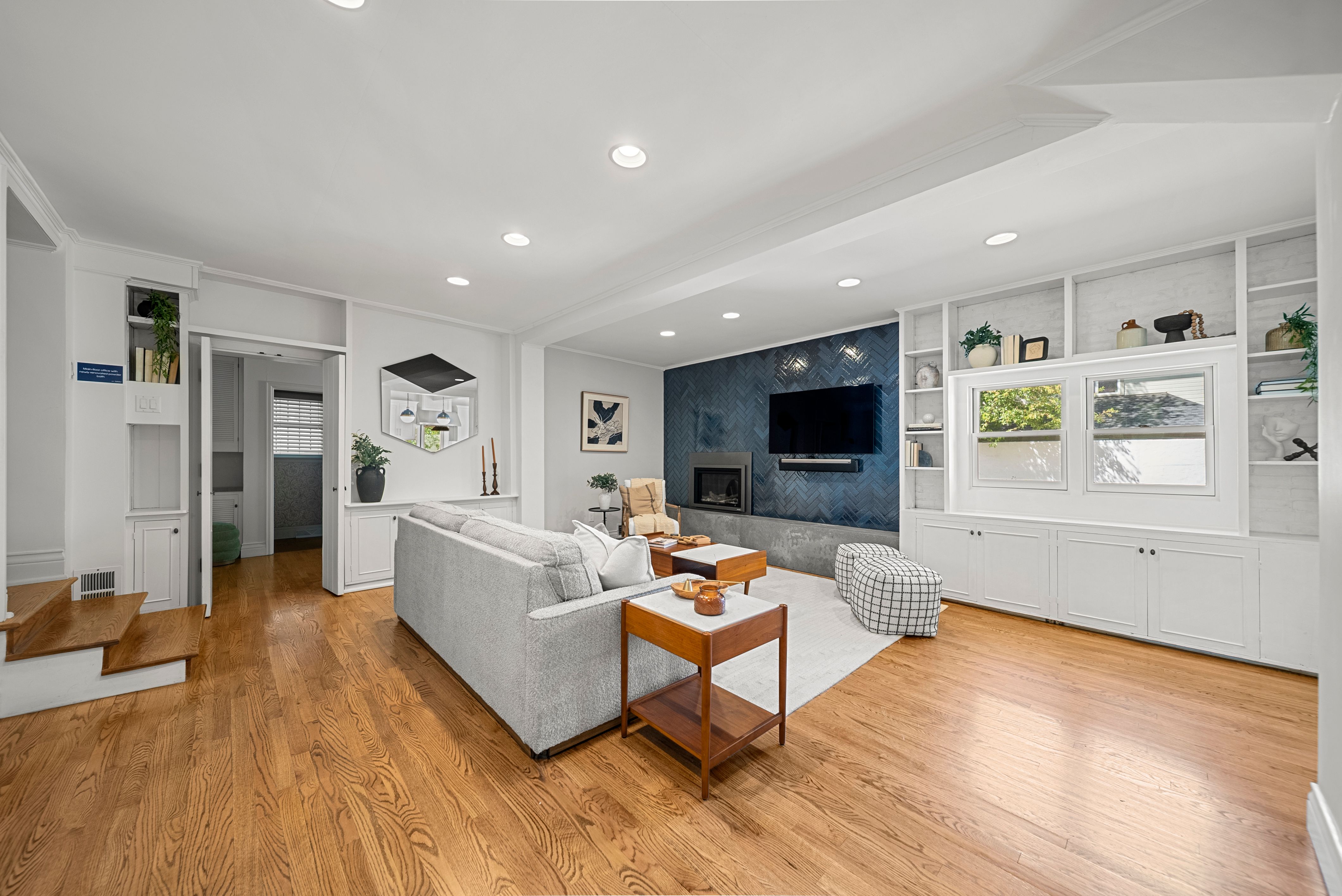  This Home Blends Historic Character with Modern Functionality - 物件實景