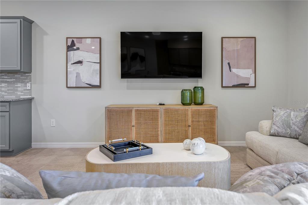 Davenport, Florida, 33897, United States, 9 Bedrooms Bedrooms, ,8 BathroomsBathrooms,Residential,For Sale,1964682