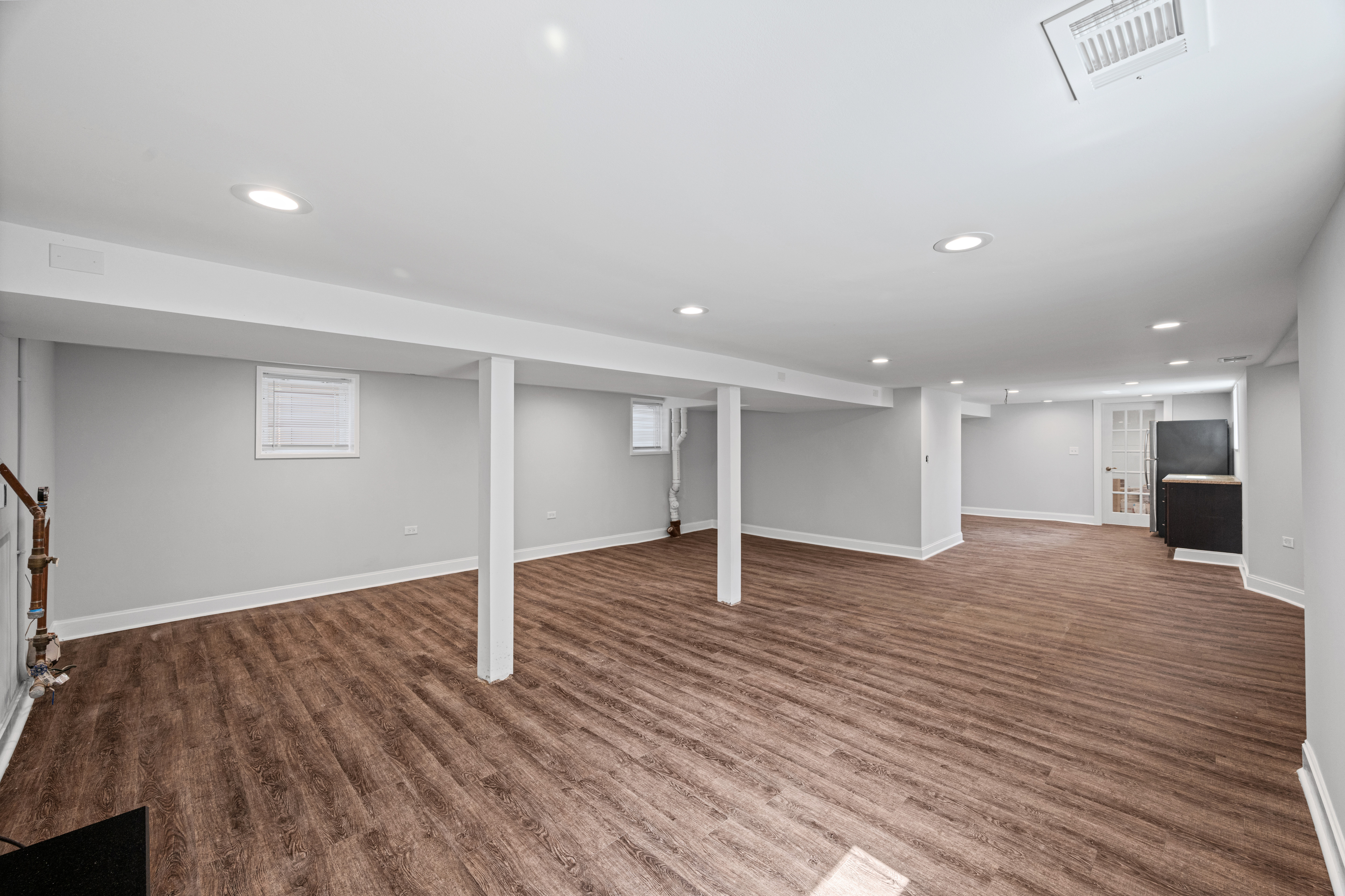  This Newly Rehabbed House has Been Completely Re-Done Top to Bottom - 物件實景