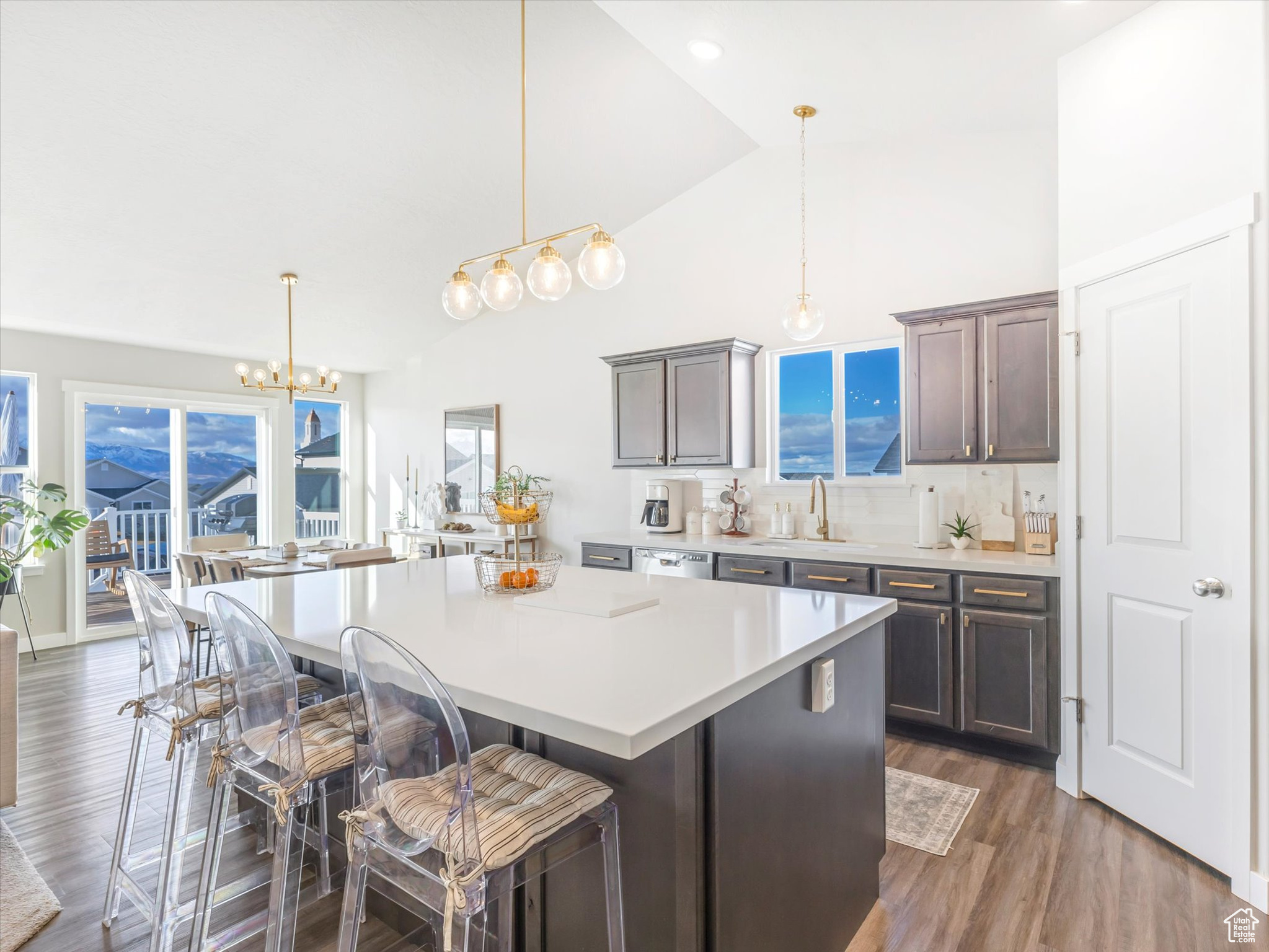 Tooele, Utah, 84074, United States, 3 Bedrooms Bedrooms, ,2 BathroomsBathrooms,Residential,For Sale,1859908