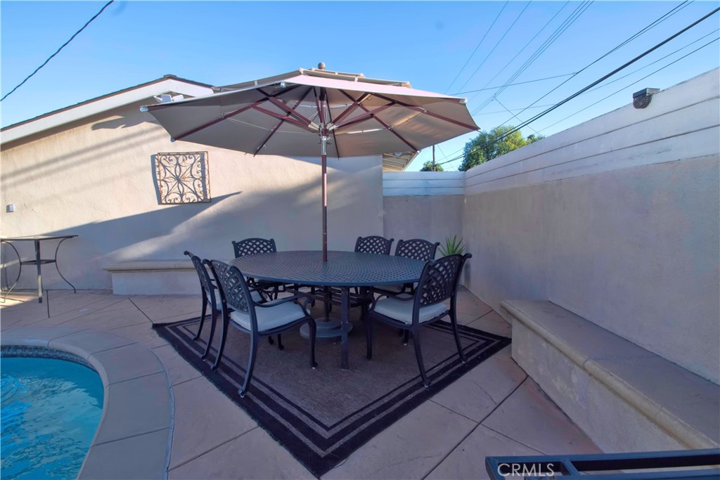 West Hills, California, 91304, United States, 4 Bedrooms Bedrooms, ,2 BathroomsBathrooms,Residential,For Sale,1979934