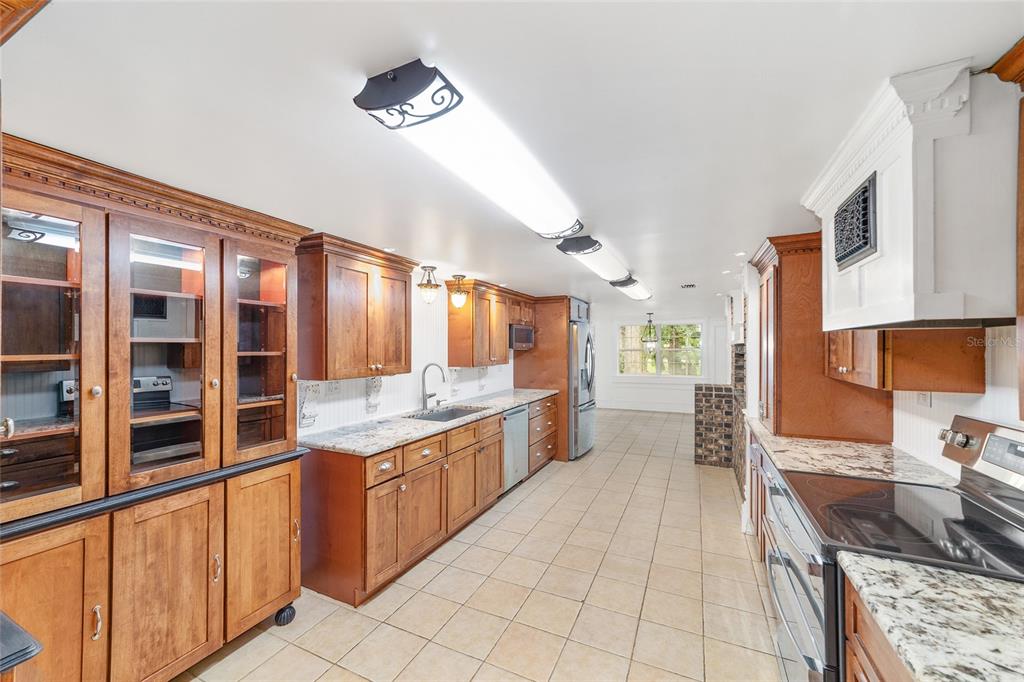 Gainesville, Florida, 32607, United States, 4 Bedrooms Bedrooms, ,3 BathroomsBathrooms,Residential,For Sale,1905879