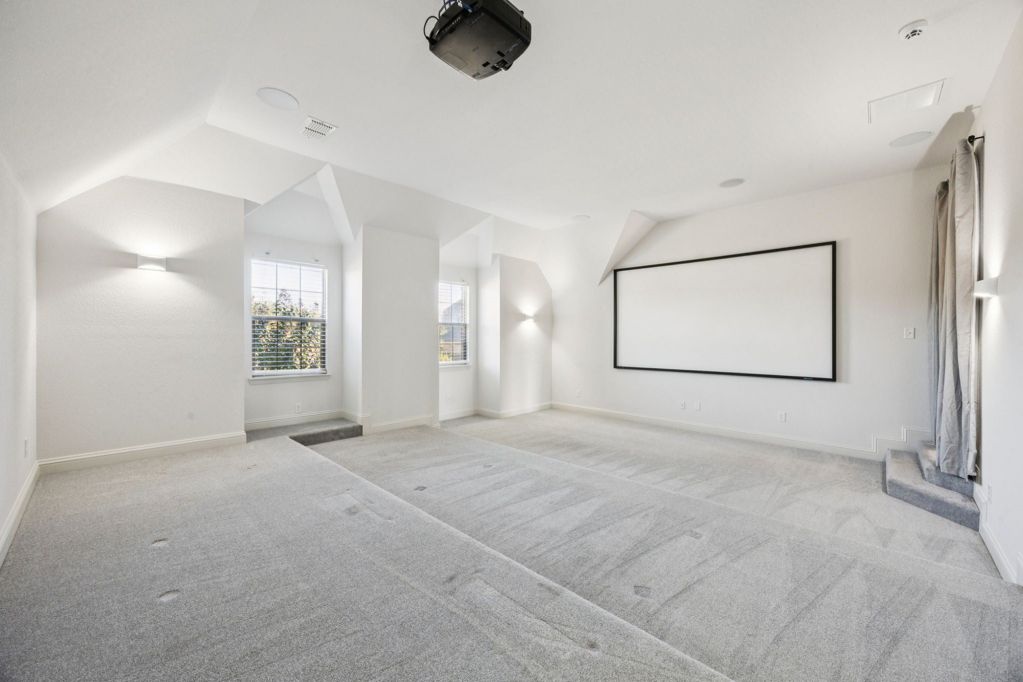 Colleyville, Texas, 76034, United States, 5 Bedrooms Bedrooms, ,5 BathroomsBathrooms,Residential,For Sale,1981317