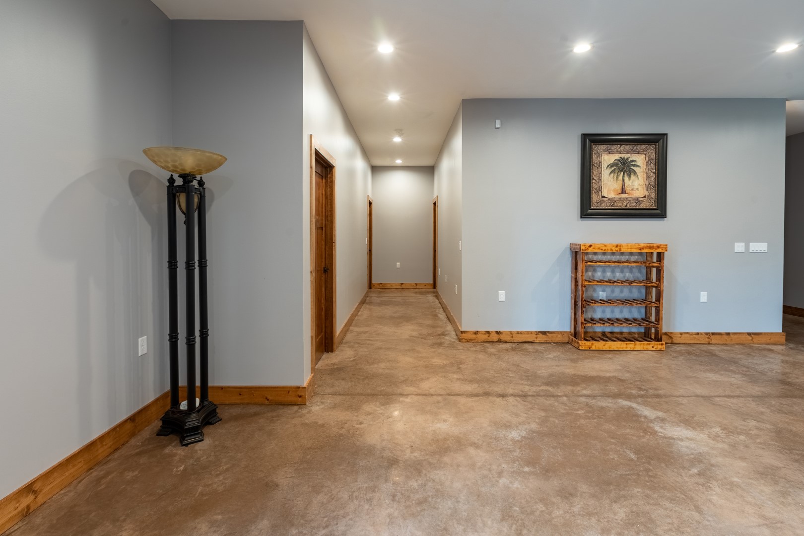 Carbondale, Illinois, 62902, United States, 3 Bedrooms Bedrooms, ,8 BathroomsBathrooms,Residential,For Sale,1986074