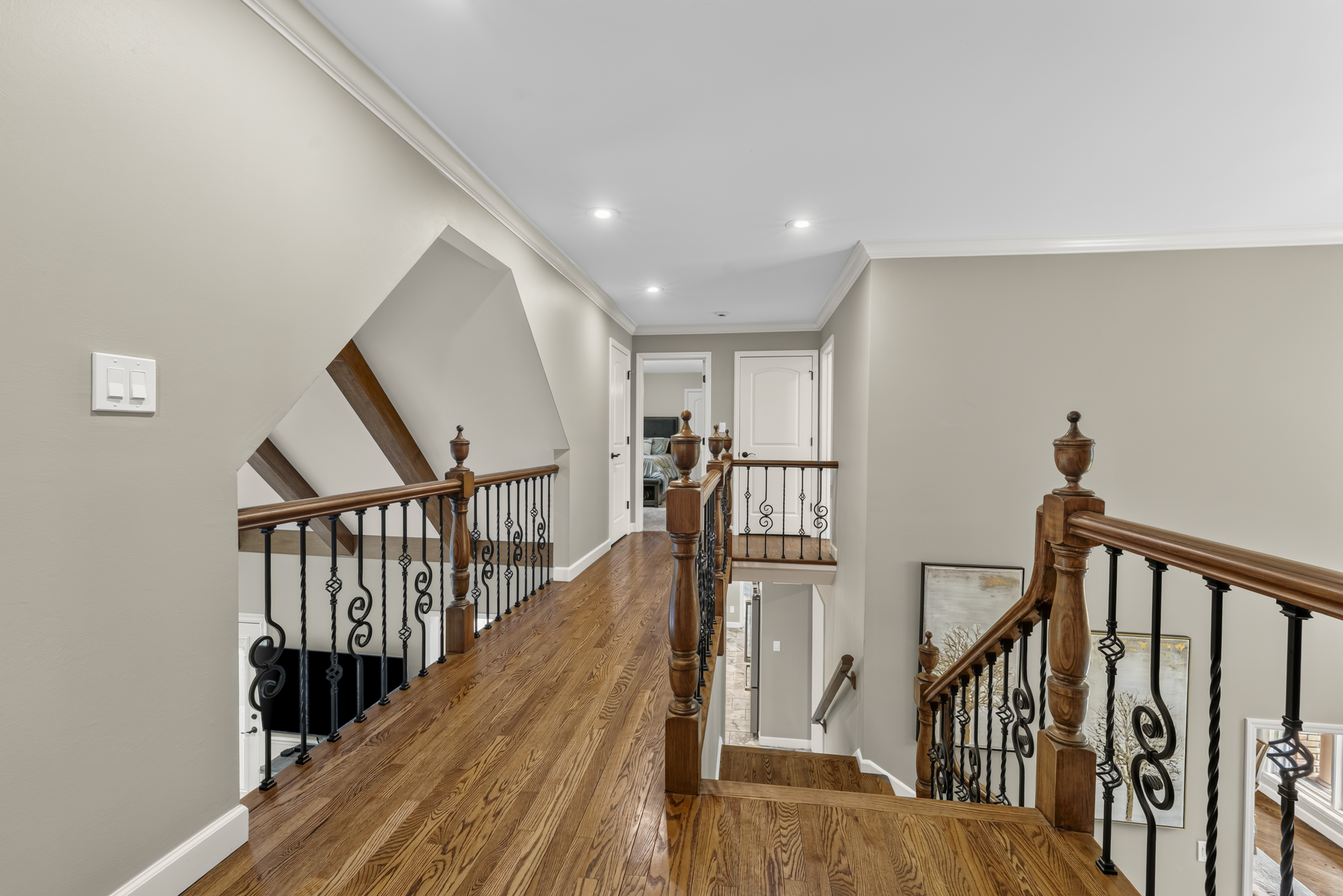  Exquisitely Renovated Home in the heart of Town & Country - 物件實景