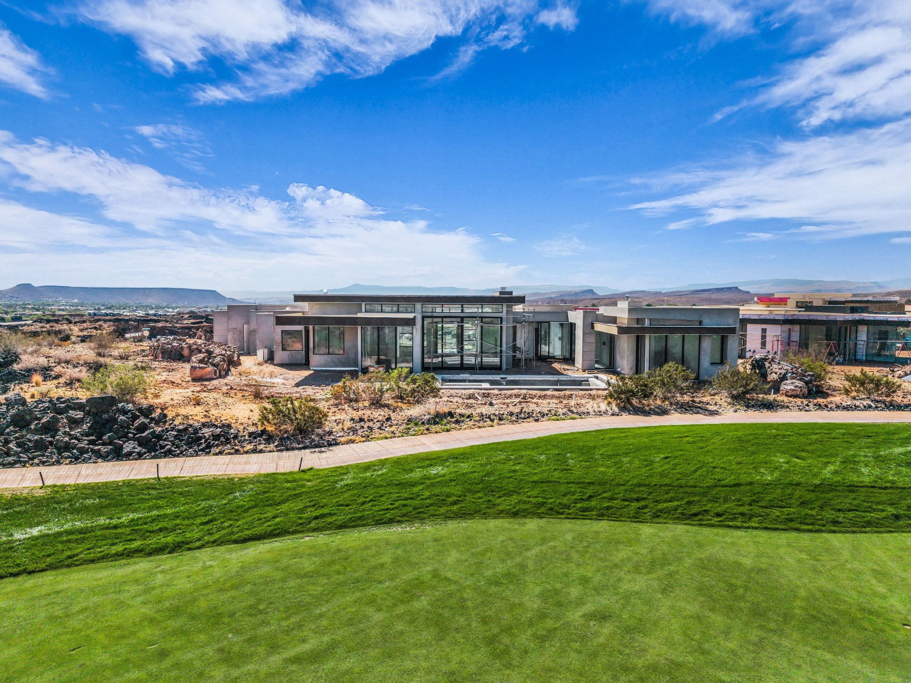  Black Desert Custom Home on Tom Weiskopf Championship Course Hole #7 - 物件實景