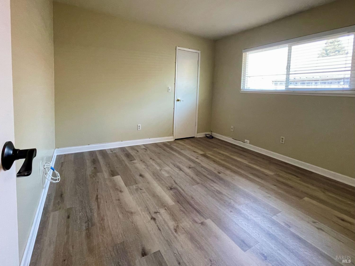 Cotati, California, 94931, United States, ,Residential,For Sale,1908598