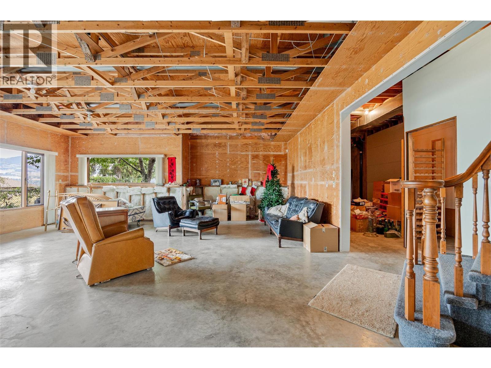 KELOWNA, British Columbia, V1V 1J5, CA, 2 Bedrooms Bedrooms, ,2 BathroomsBathrooms,Residential,For Sale,1948319