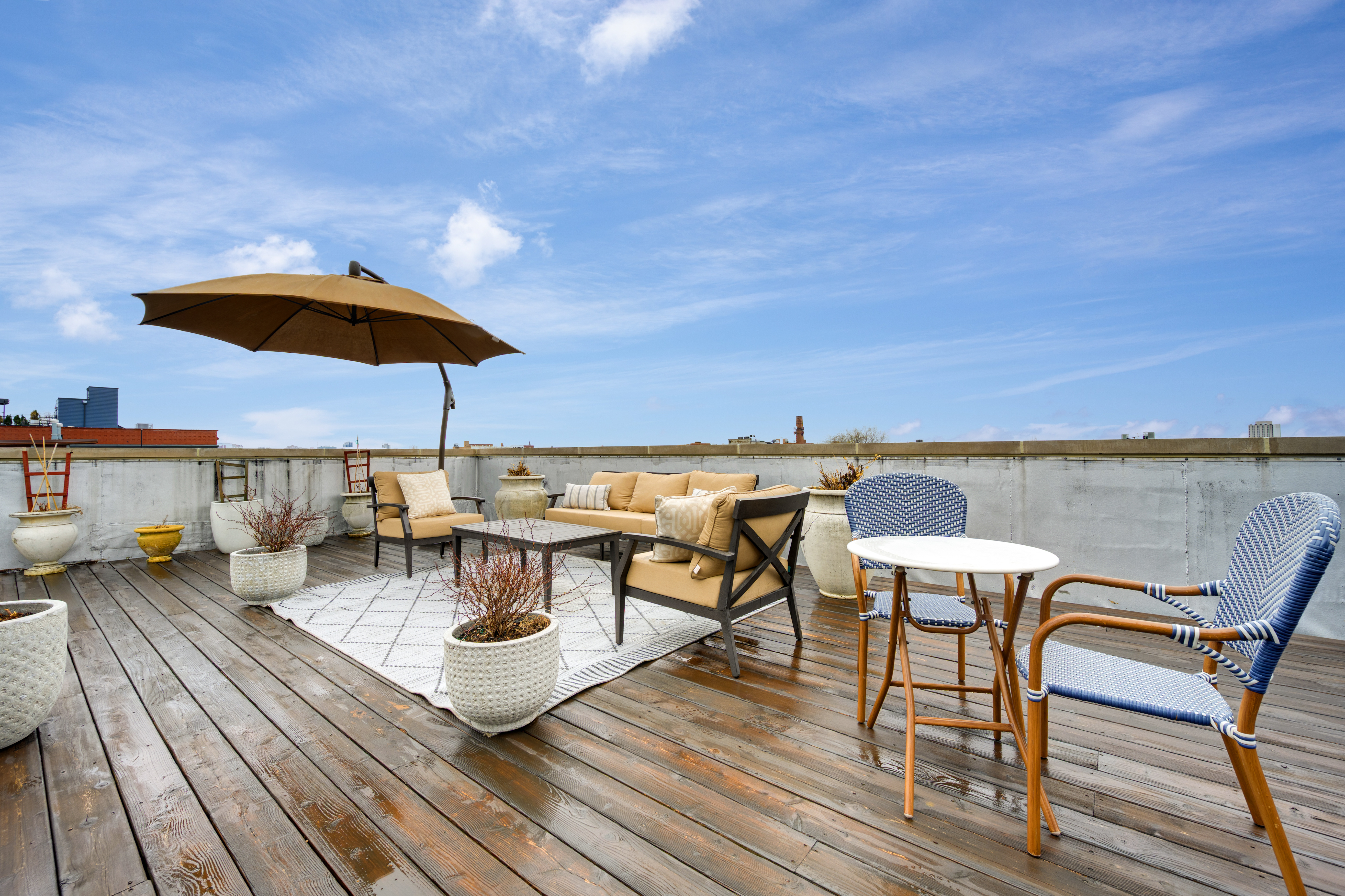  Experience Elevated City Living in this Stunning Penthouse Residence - 物件實景