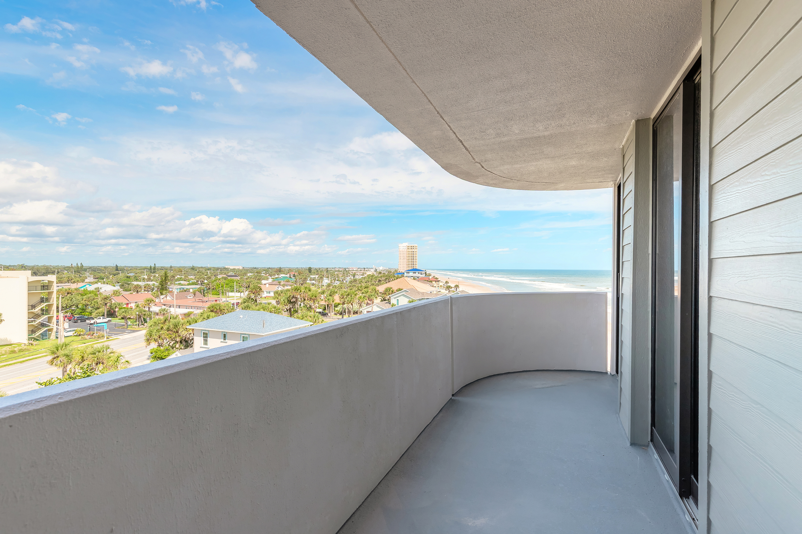 Daytona Beach, Florida, 32118, United States, 3 Bedrooms Bedrooms, ,2 BathroomsBathrooms,Residential,For Sale,1981159