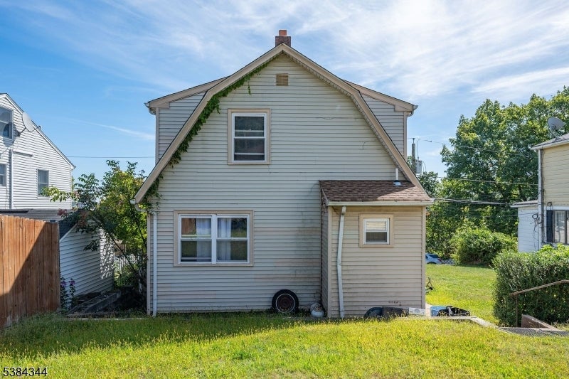 Haledon Boro, New Jersey, 07508, United States, 4 Bedrooms Bedrooms, ,3 BathroomsBathrooms,Residential,For Sale,1995412