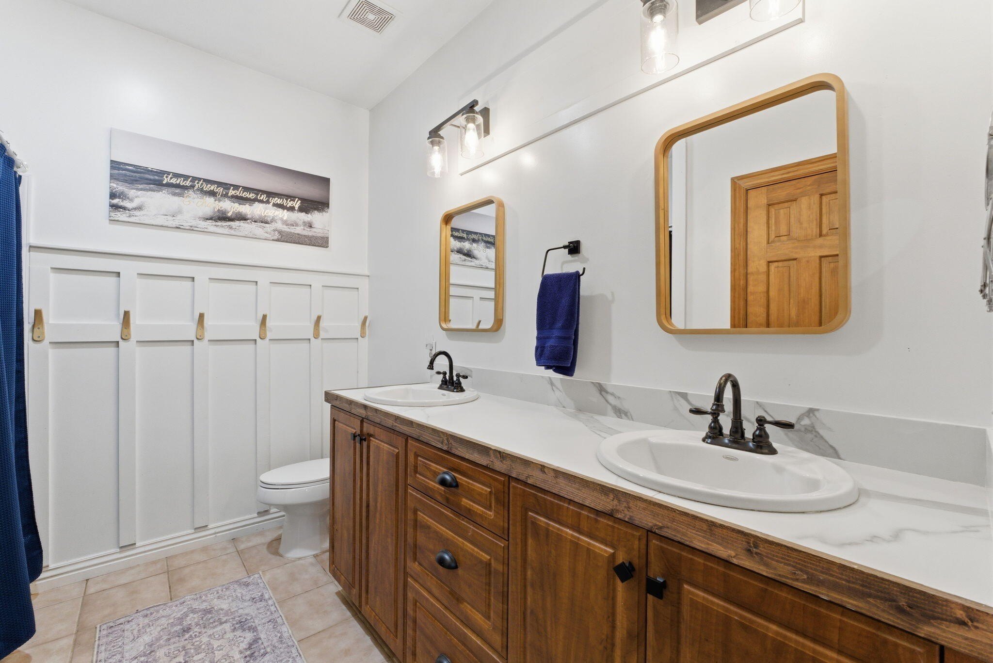 Walnut Grove, Missouri, 65770, United States, 5 Bedrooms Bedrooms, ,3 BathroomsBathrooms,Residential,For Sale,2045196