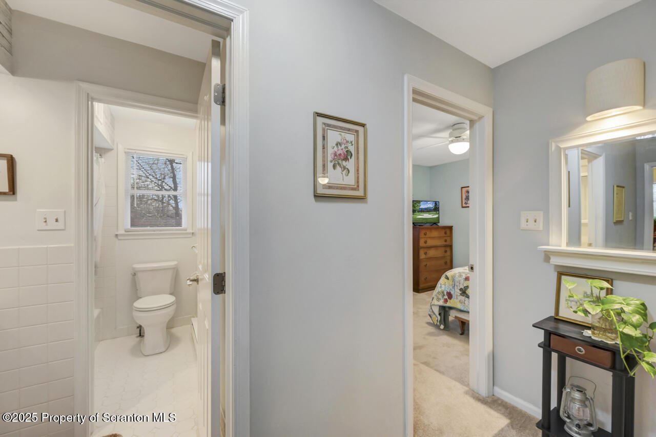 Moscow, Pennsylvania, 18444, United States, 4 Bedrooms Bedrooms, ,3 BathroomsBathrooms,Residential,For Sale,1999733