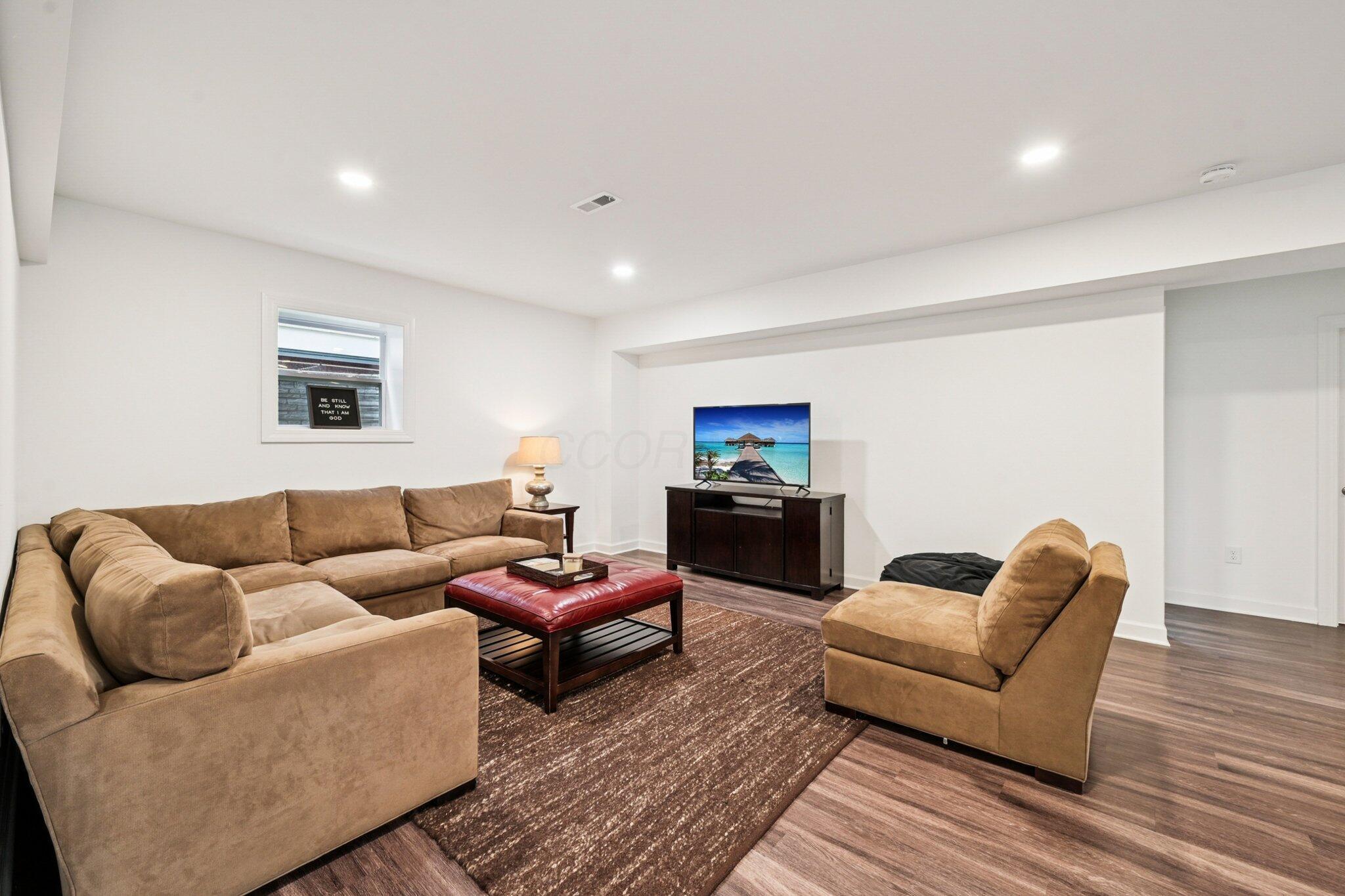 Powell, Ohio, 43065, United States, 4 Bedrooms Bedrooms, ,4 BathroomsBathrooms,Residential,For Sale,1966964