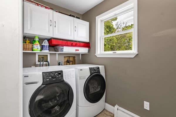 Methuen, Massachusetts, 01844, United States, 4 Bedrooms Bedrooms, ,2 BathroomsBathrooms,Residential,For Sale,2048682