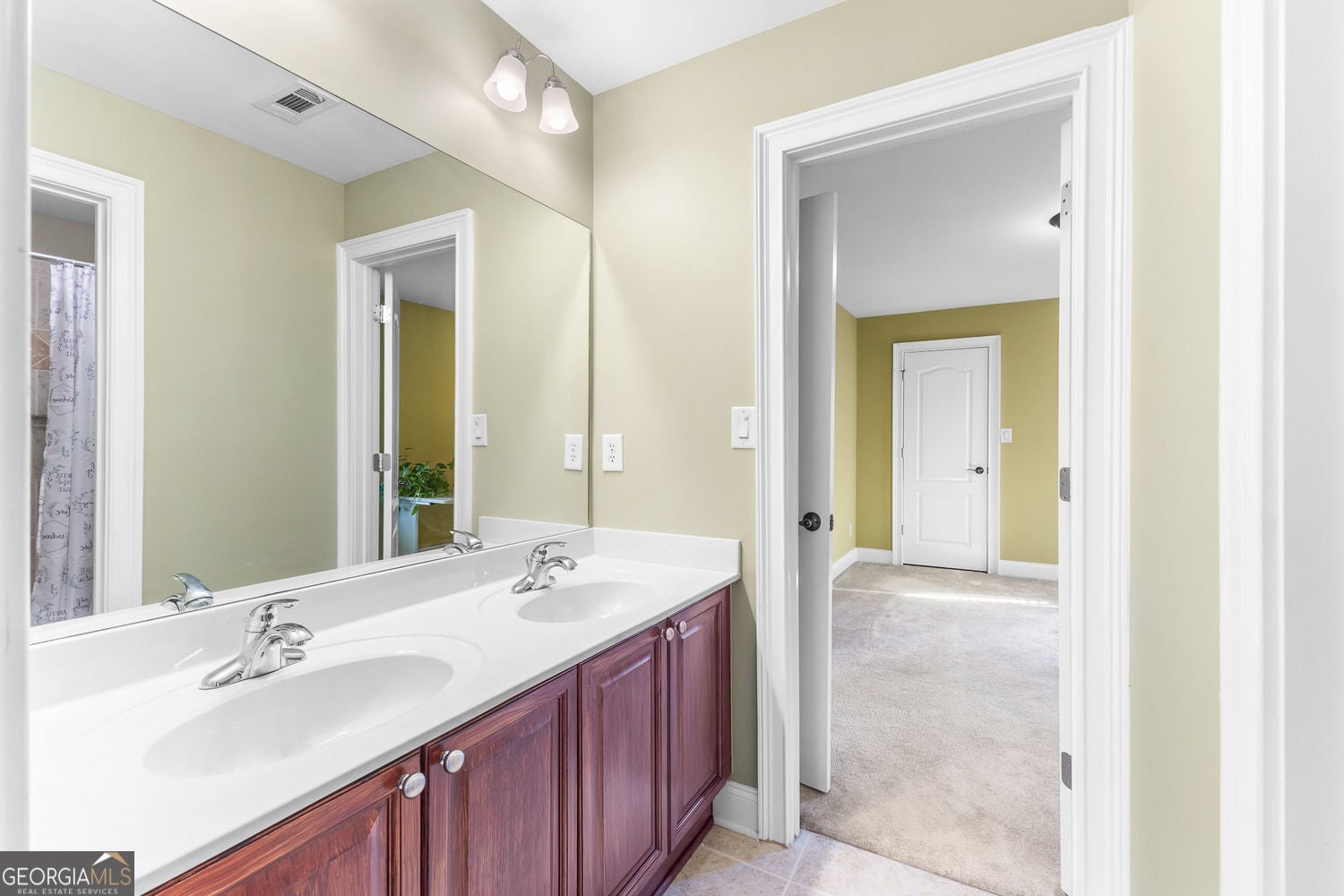 Buford, Georgia, 30519, United States, 5 Bedrooms Bedrooms, ,4 BathroomsBathrooms,Residential,For Sale,1992512