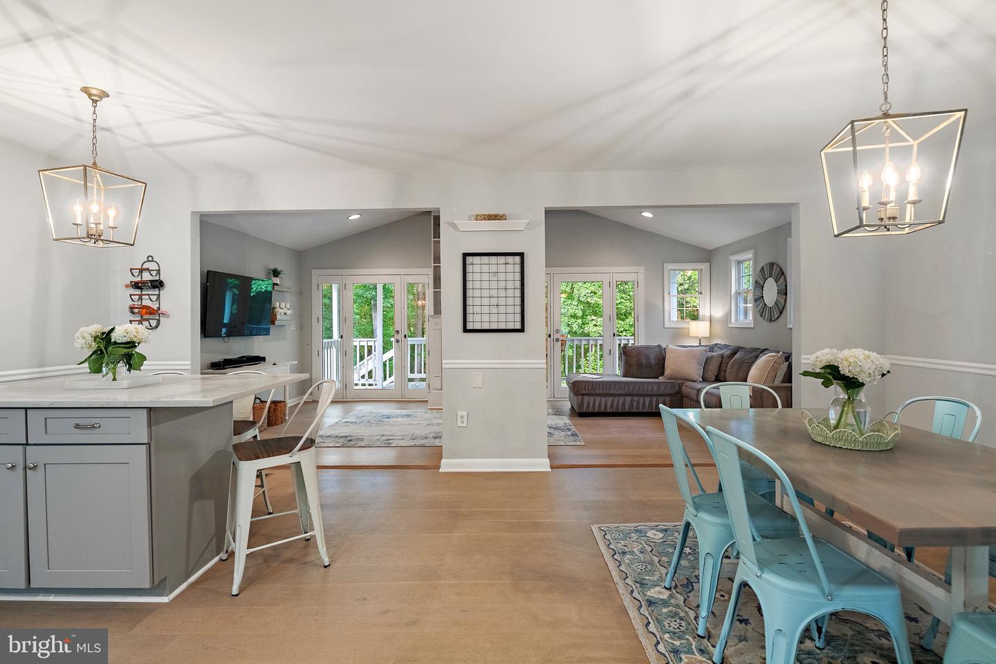 ANNAPOLIS, Maryland, 21401, United States, 4 Bedrooms Bedrooms, ,3 BathroomsBathrooms,Residential,For Sale,1988368